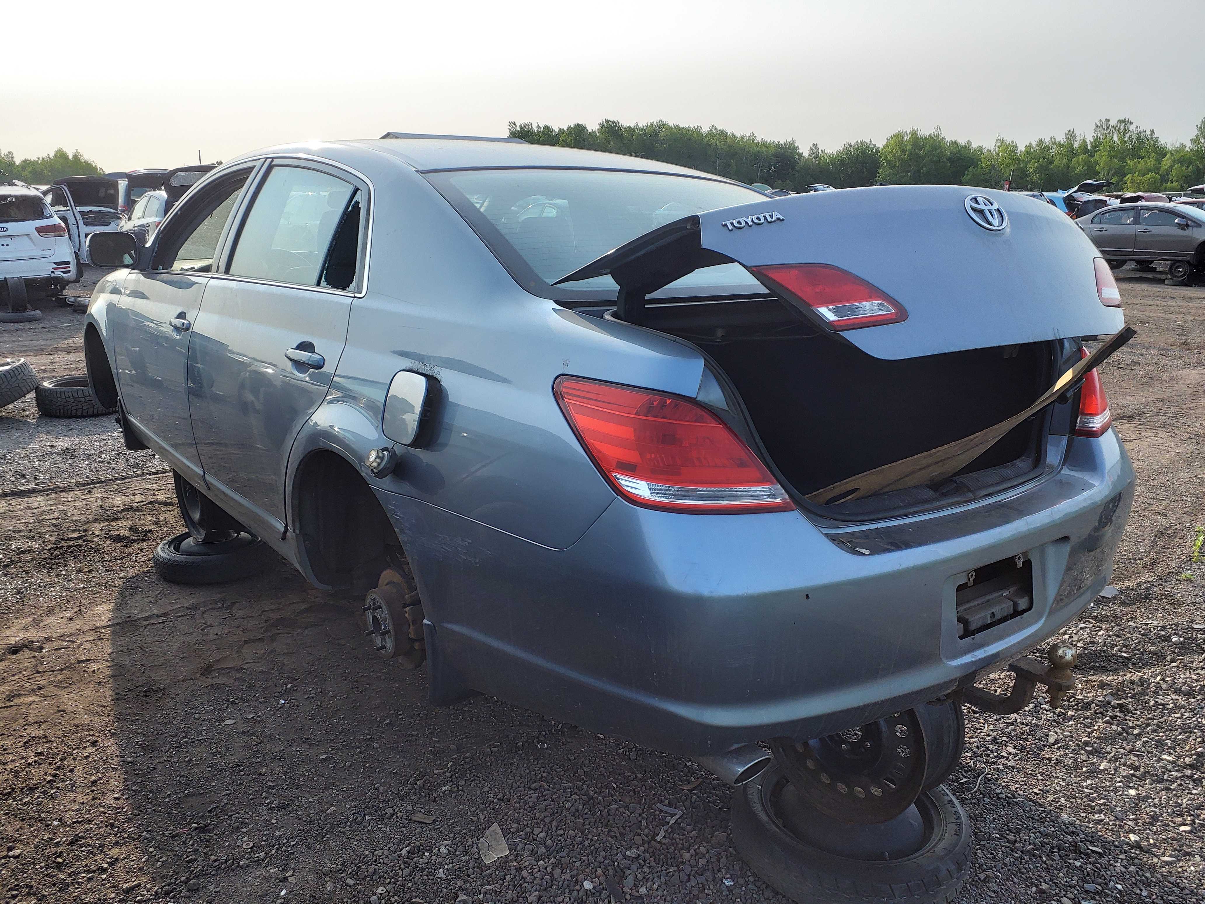 TOYOTA AVALON 2006