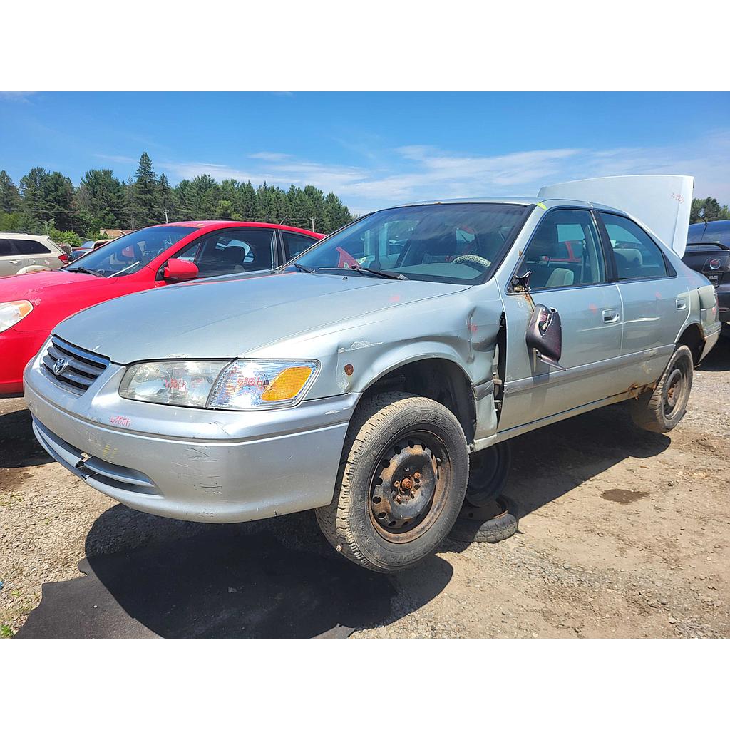 TOYOTA CAMRY 2001