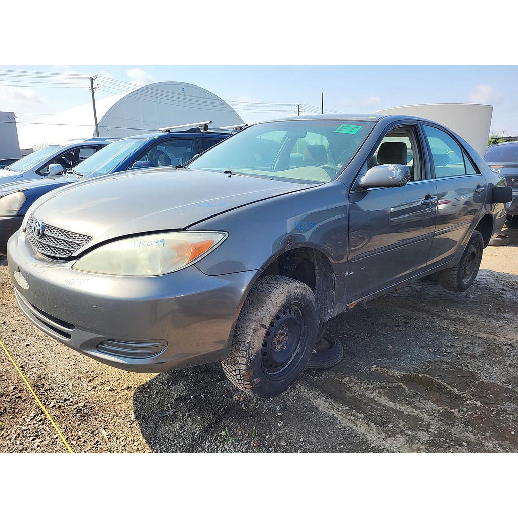 TOYOTA CAMRY 2004