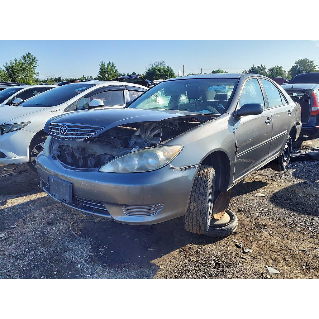 TOYOTA CAMRY 2005