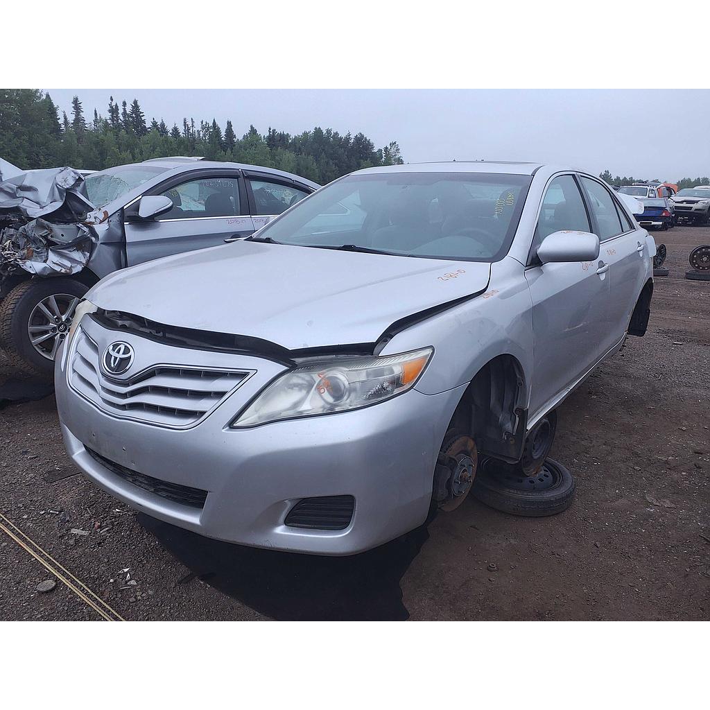 TOYOTA CAMRY 2010