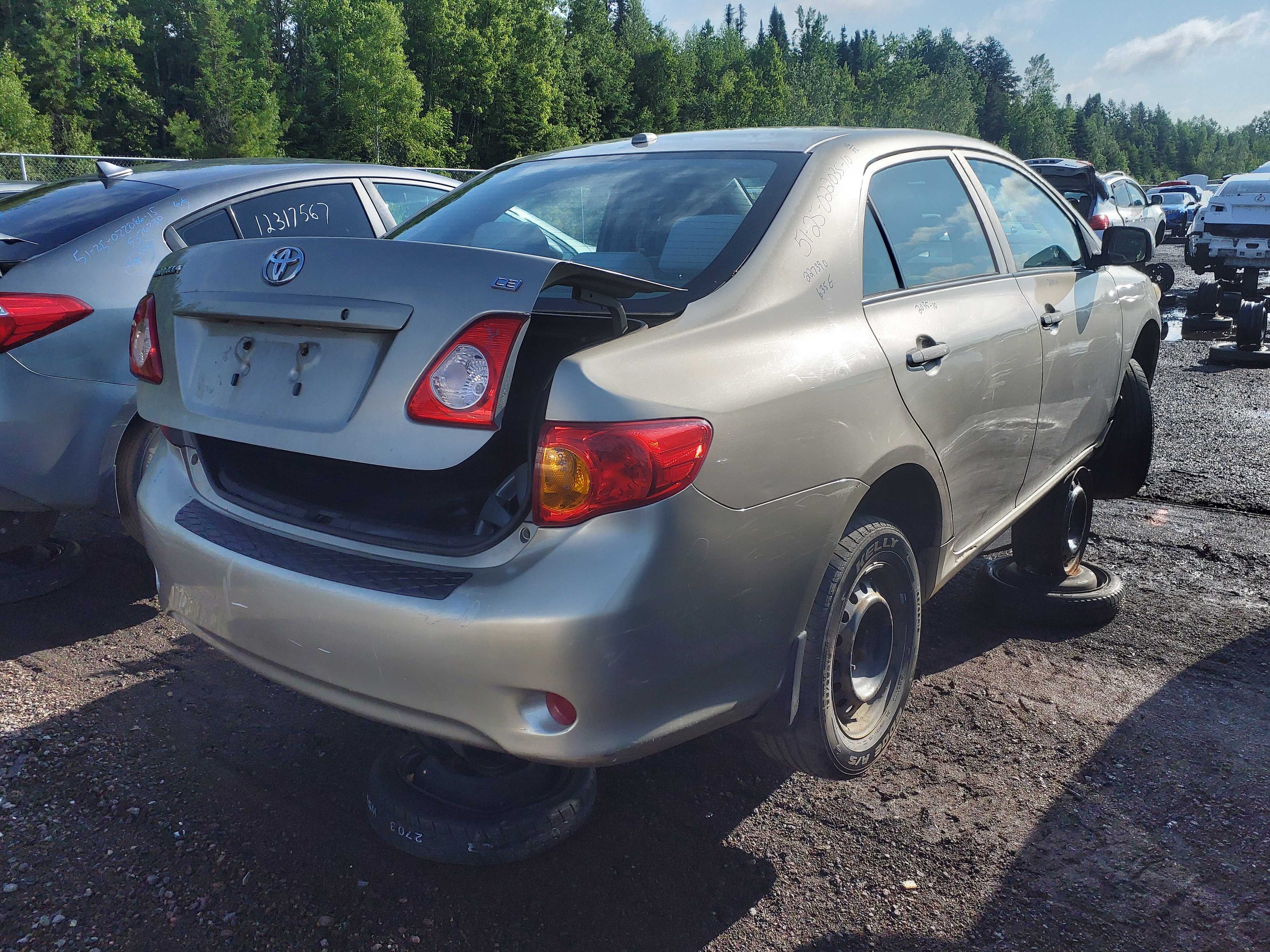 TOYOTA COROLLA 2010