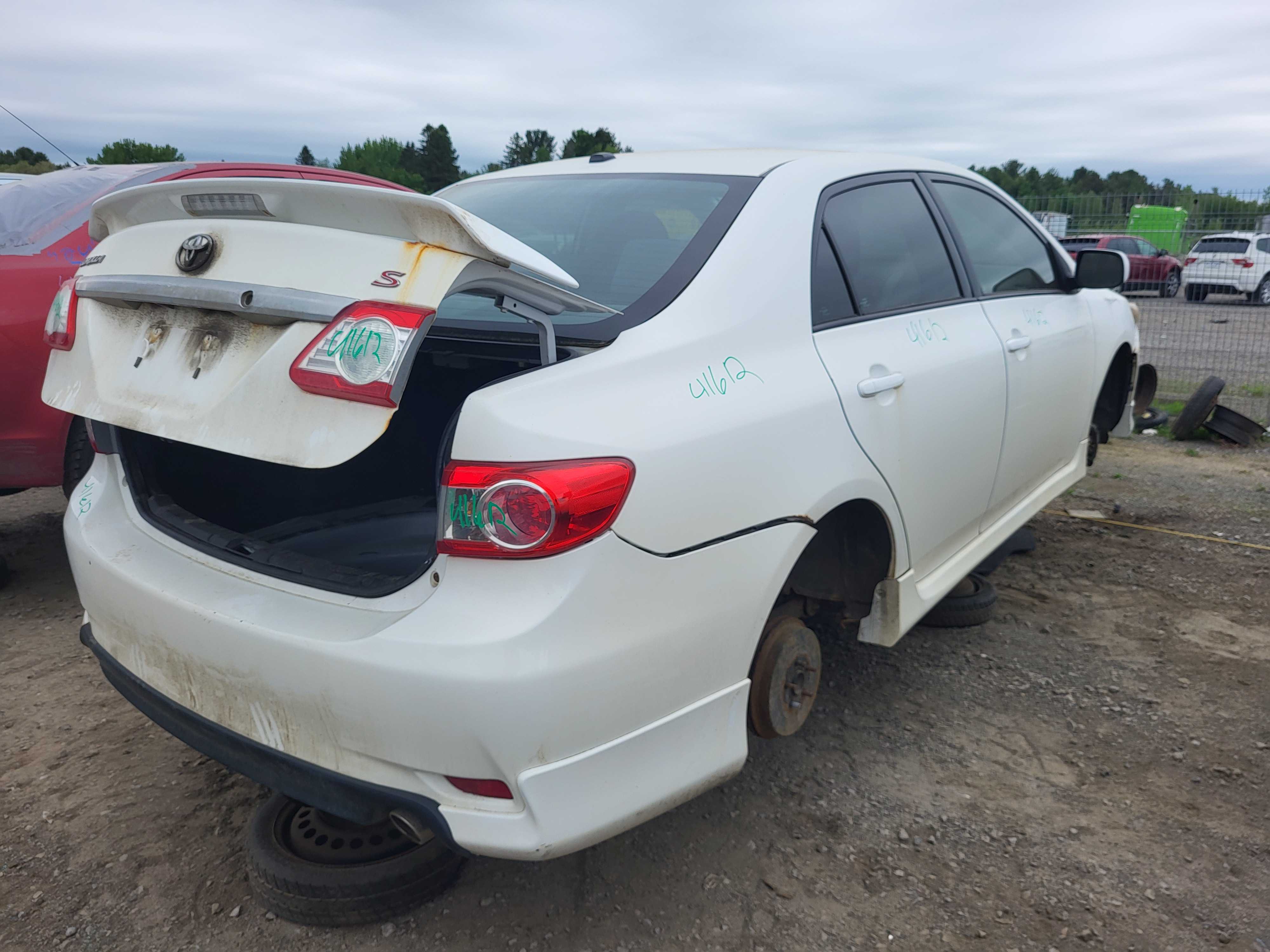 TOYOTA COROLLA 2011