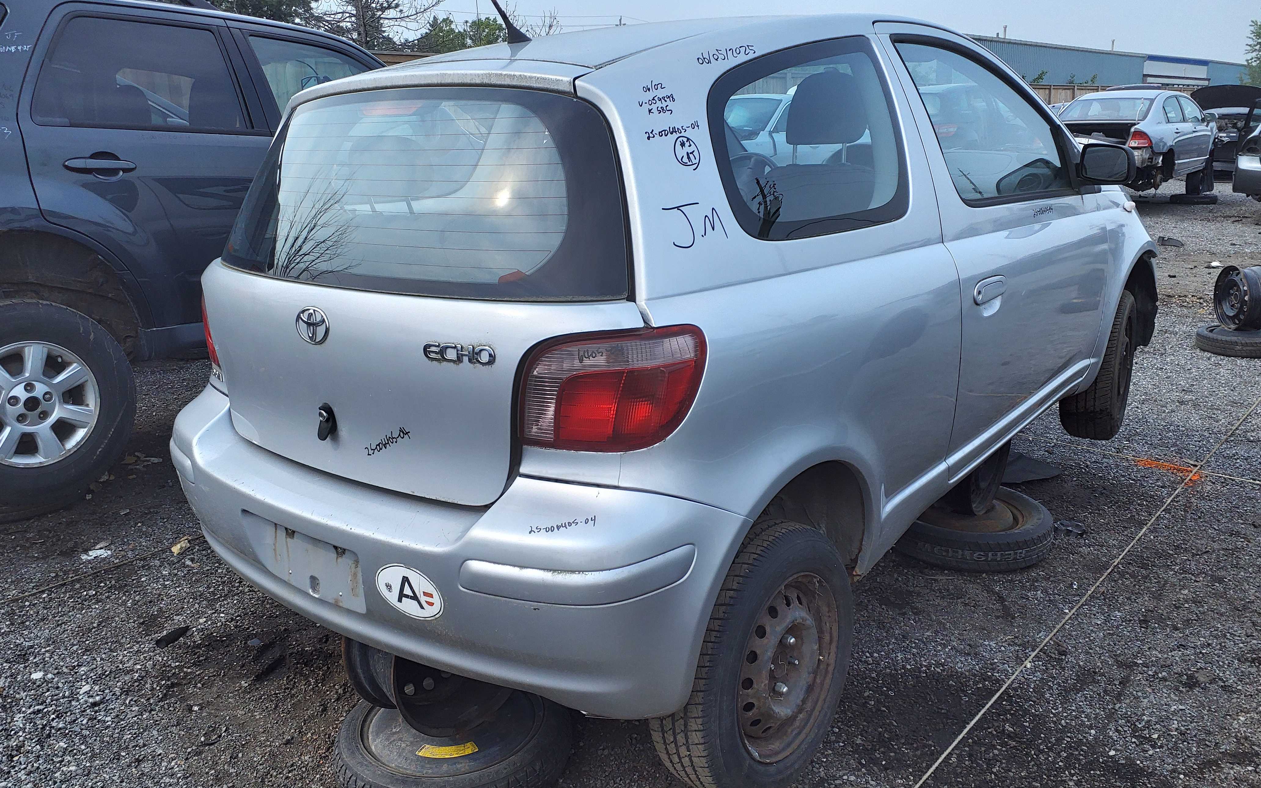 TOYOTA ECHO 2004