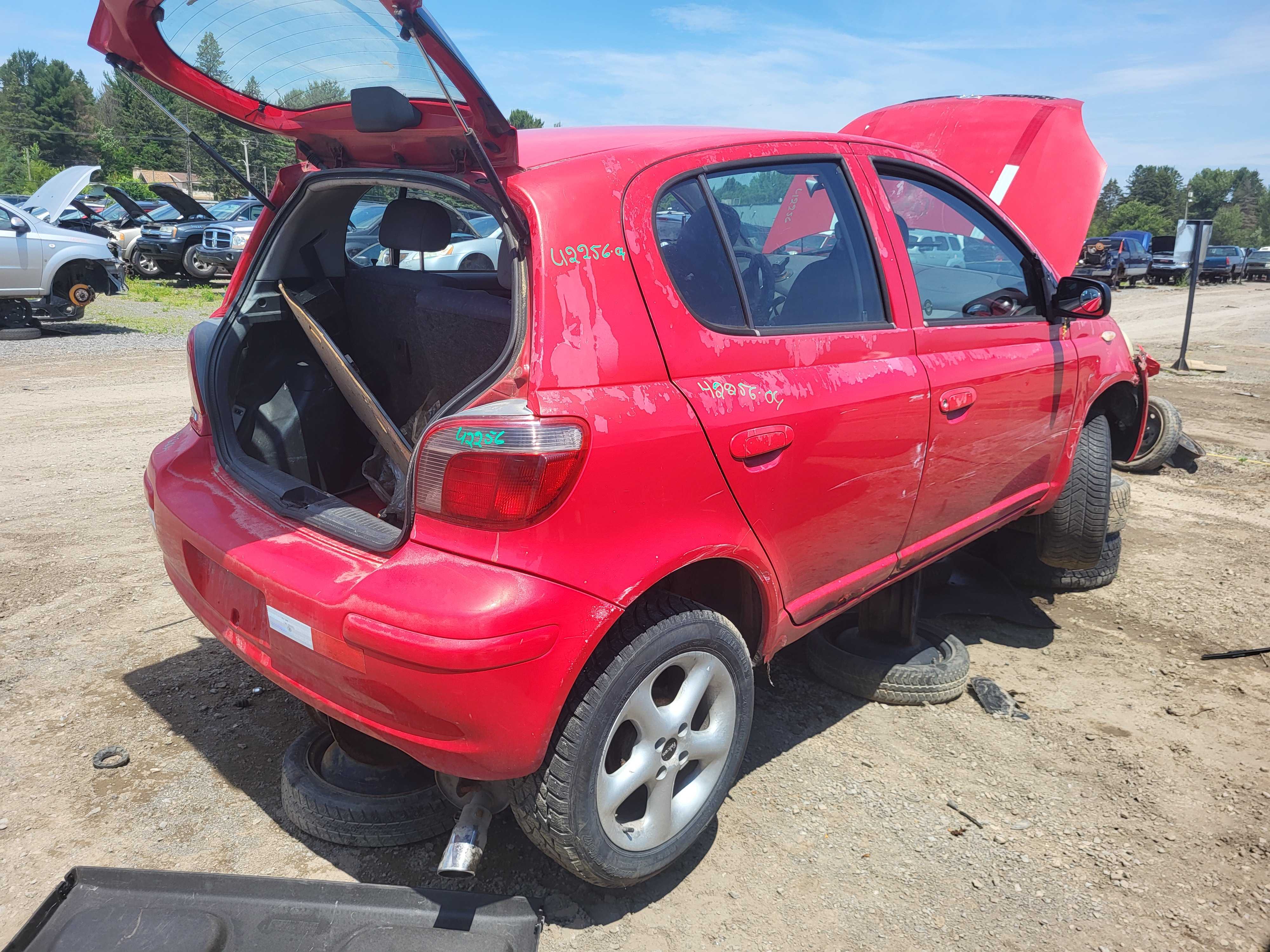 TOYOTA ECHO 2004