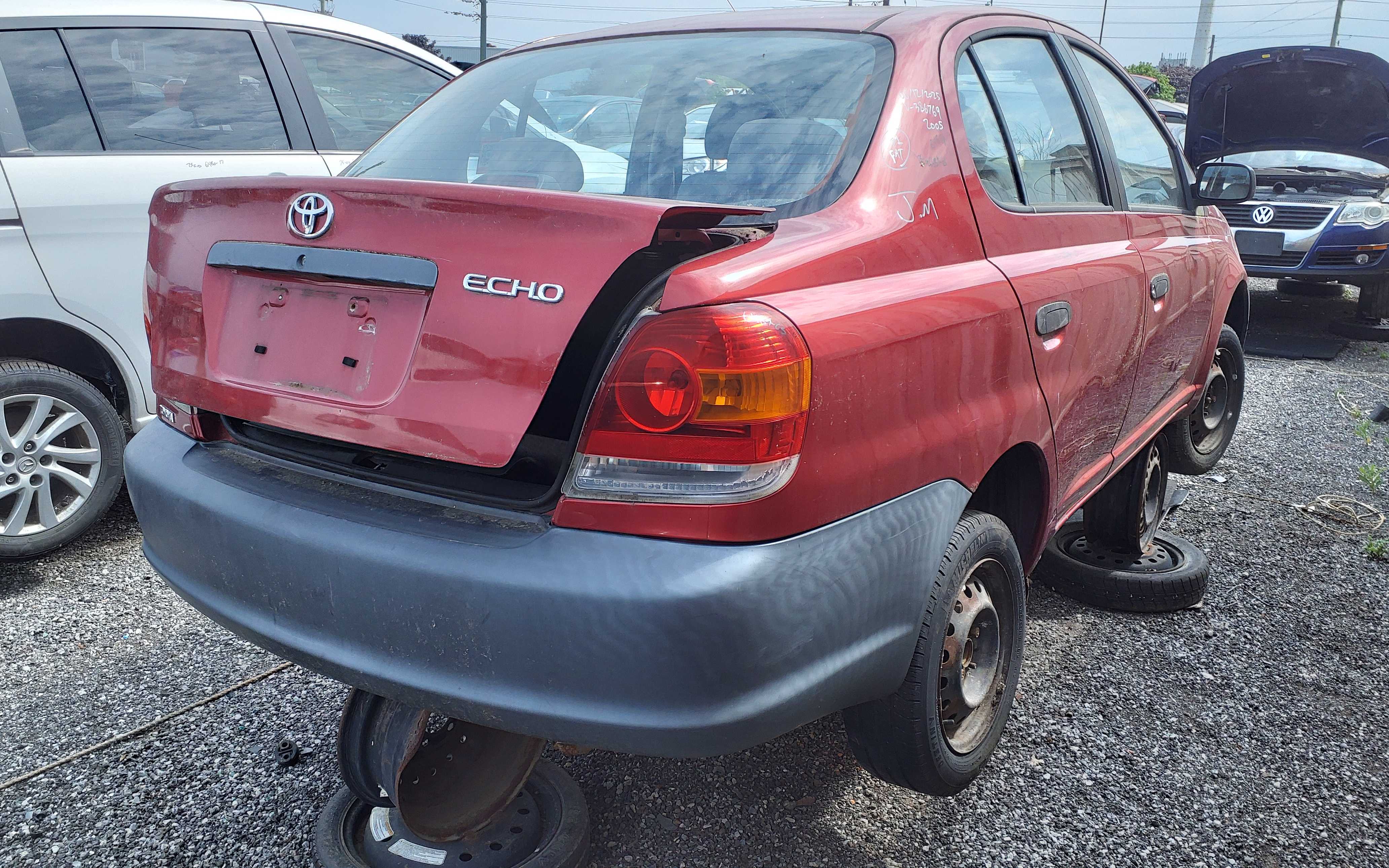 TOYOTA ECHO 2005