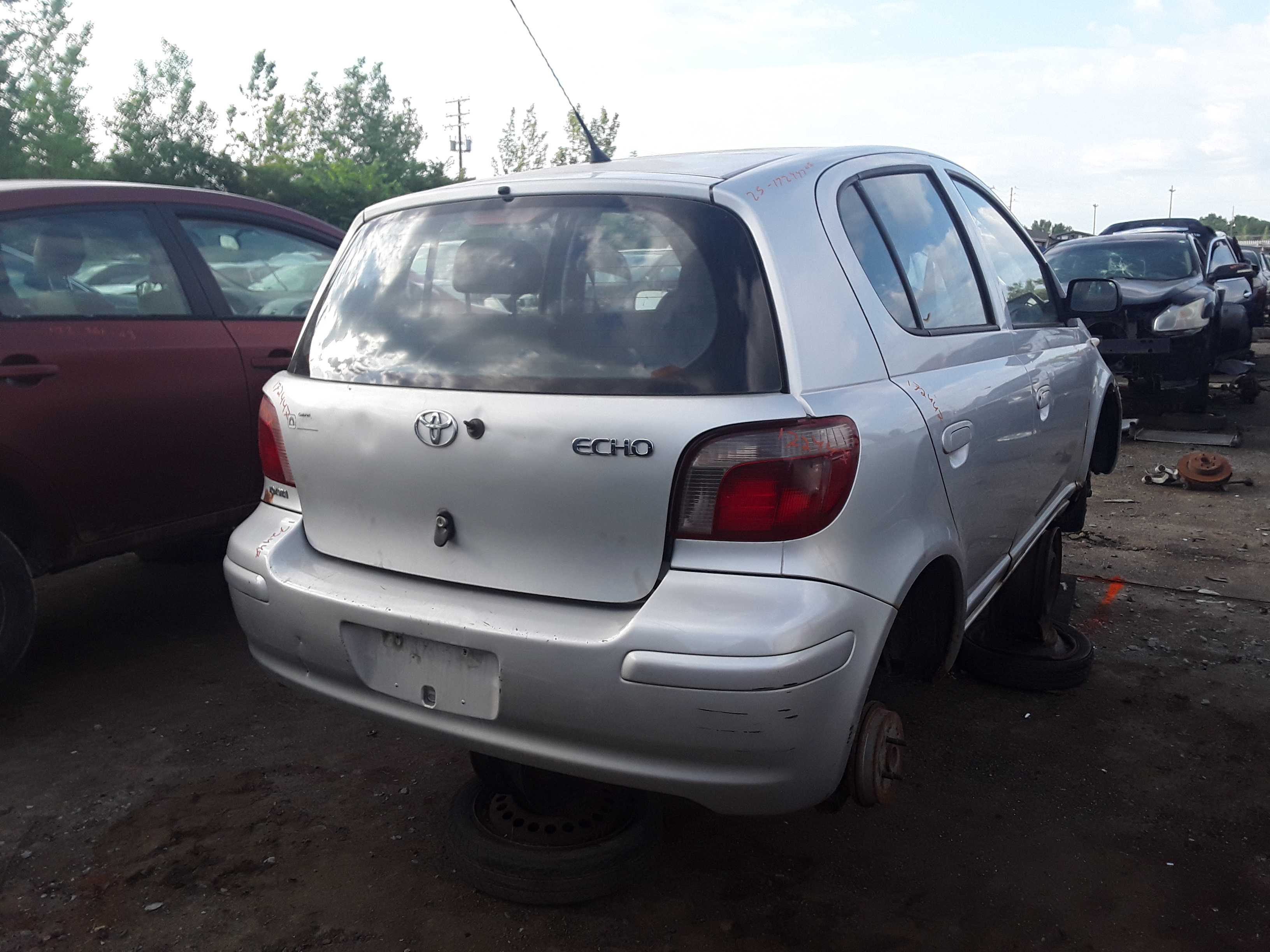 TOYOTA ECHO 2005