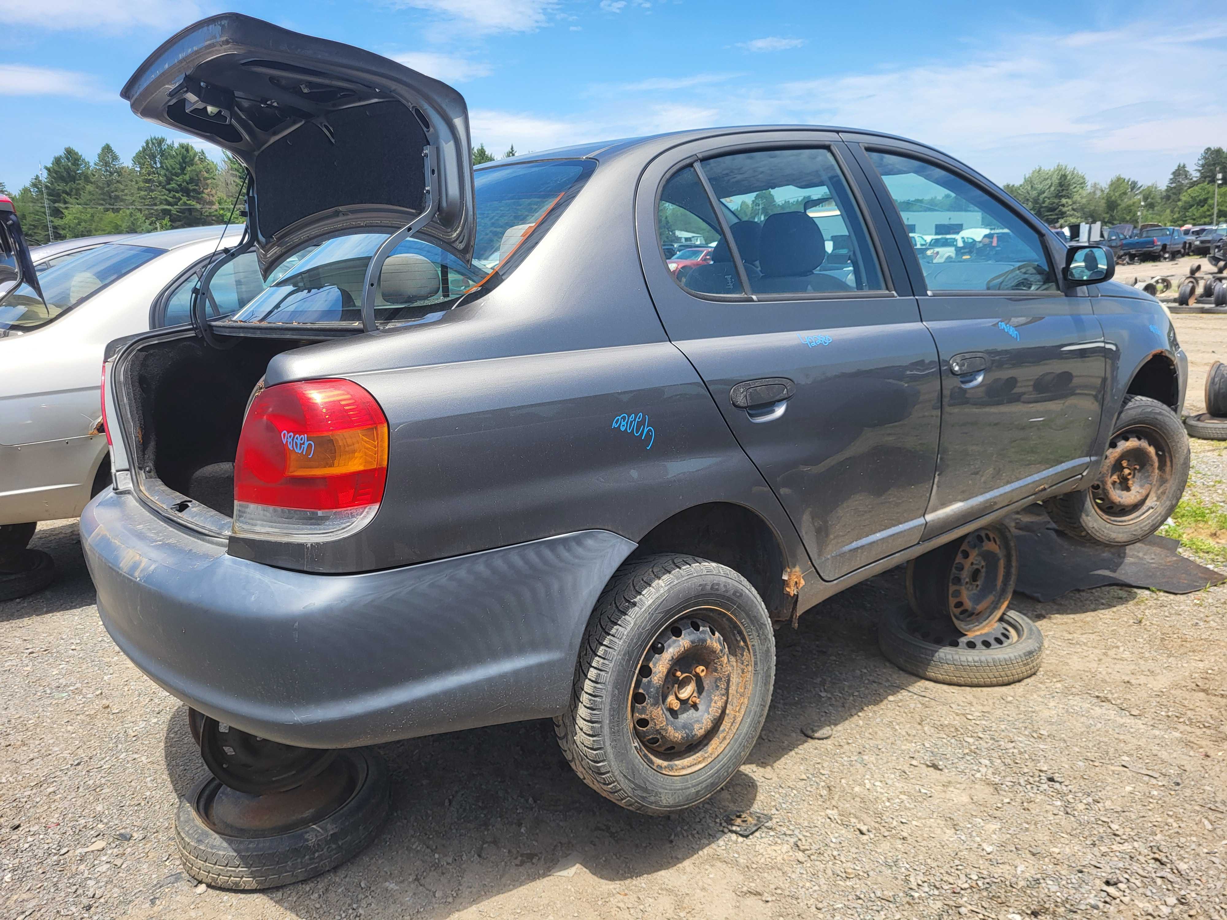 TOYOTA ECHO 2005