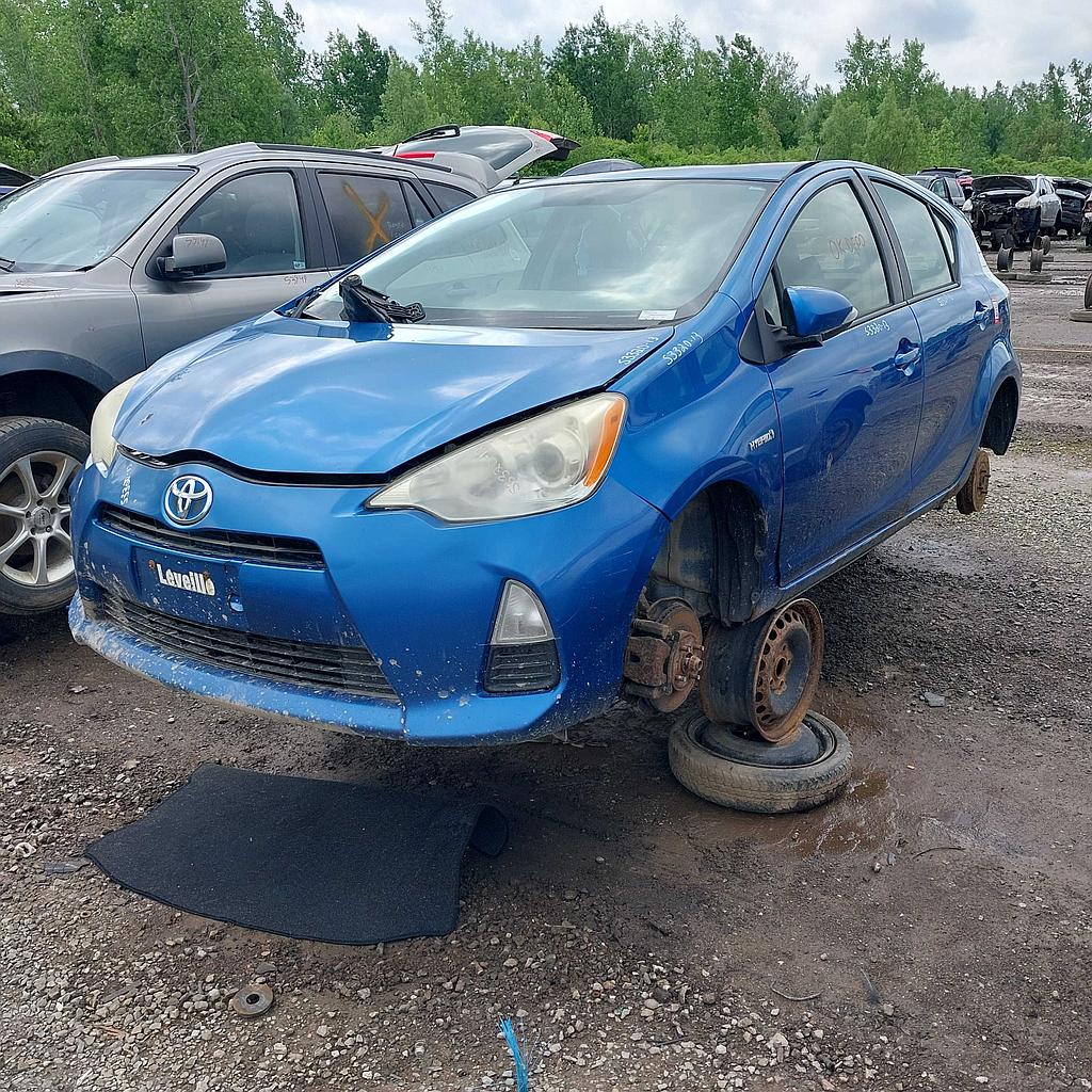TOYOTA PRIUS 2013