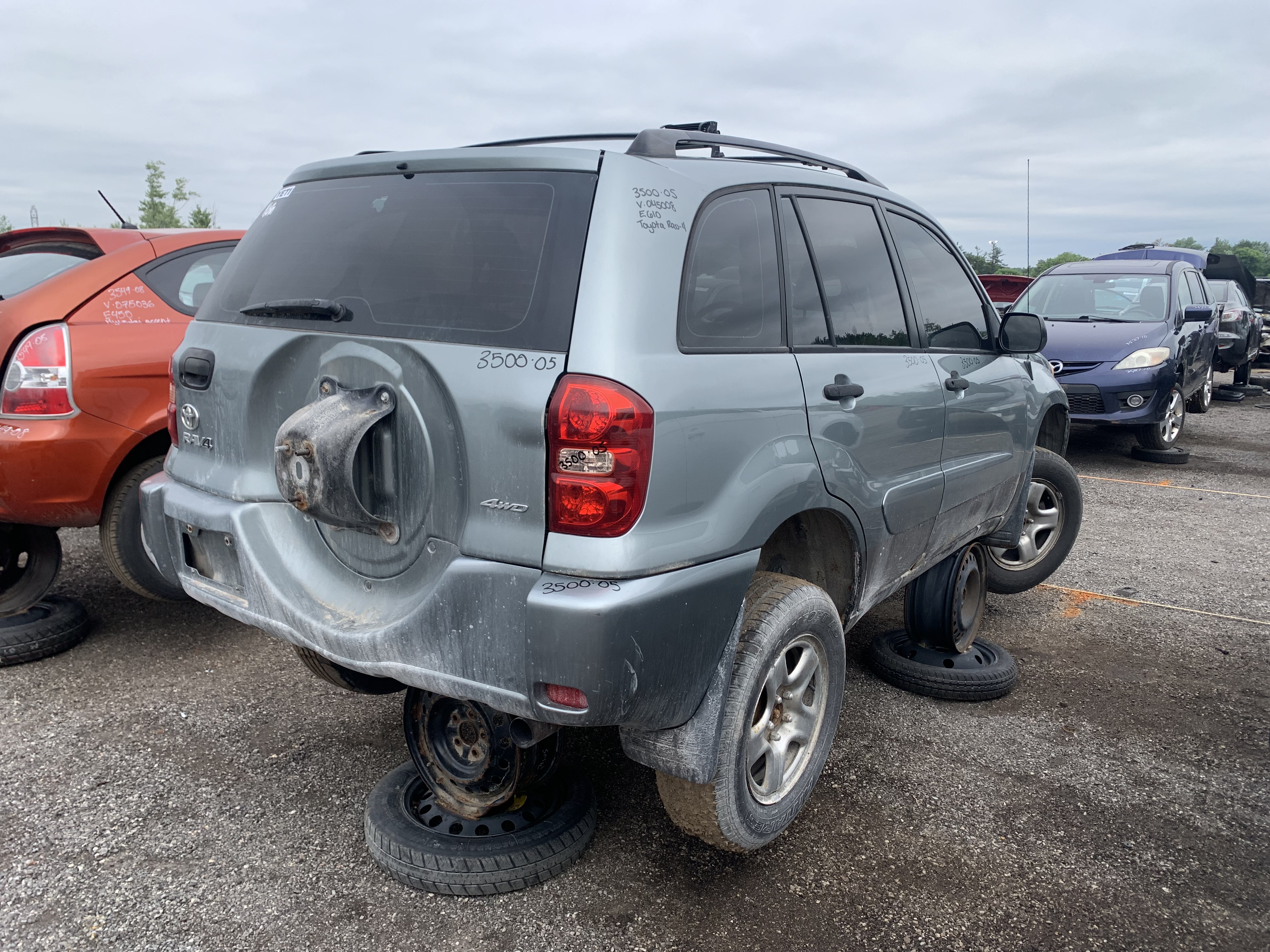 TOYOTA RAV4 2005