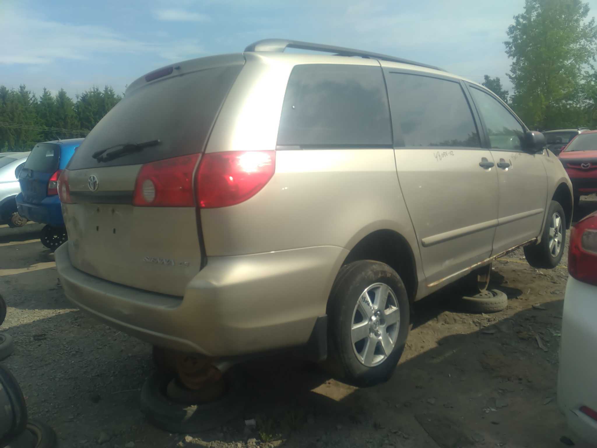 TOYOTA SIENNA 2007