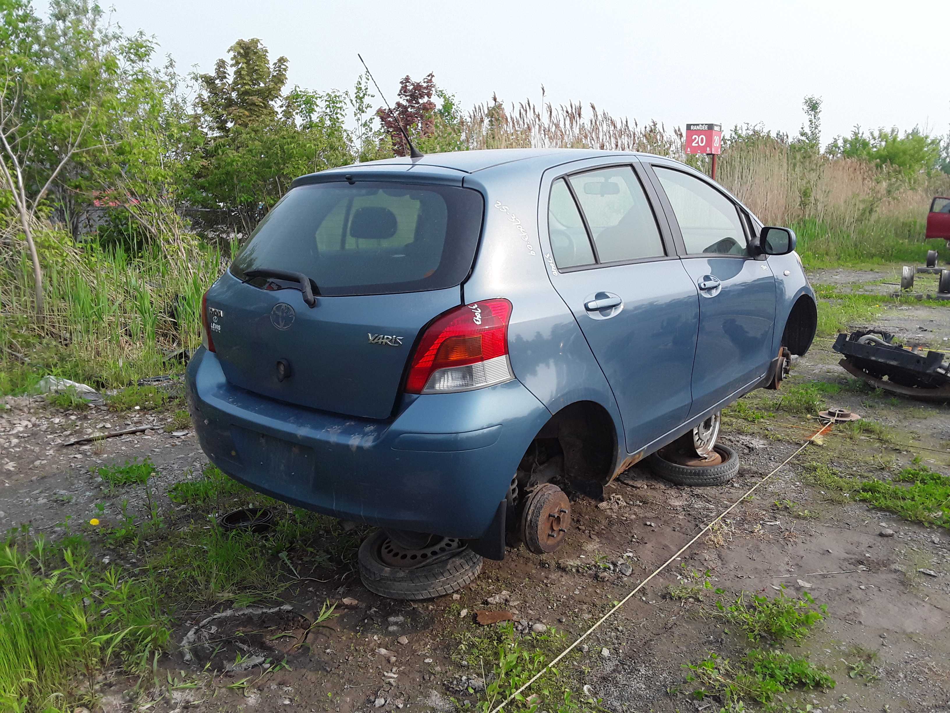 TOYOTA YARIS 2009