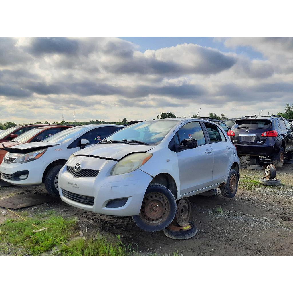 TOYOTA YARIS 2009