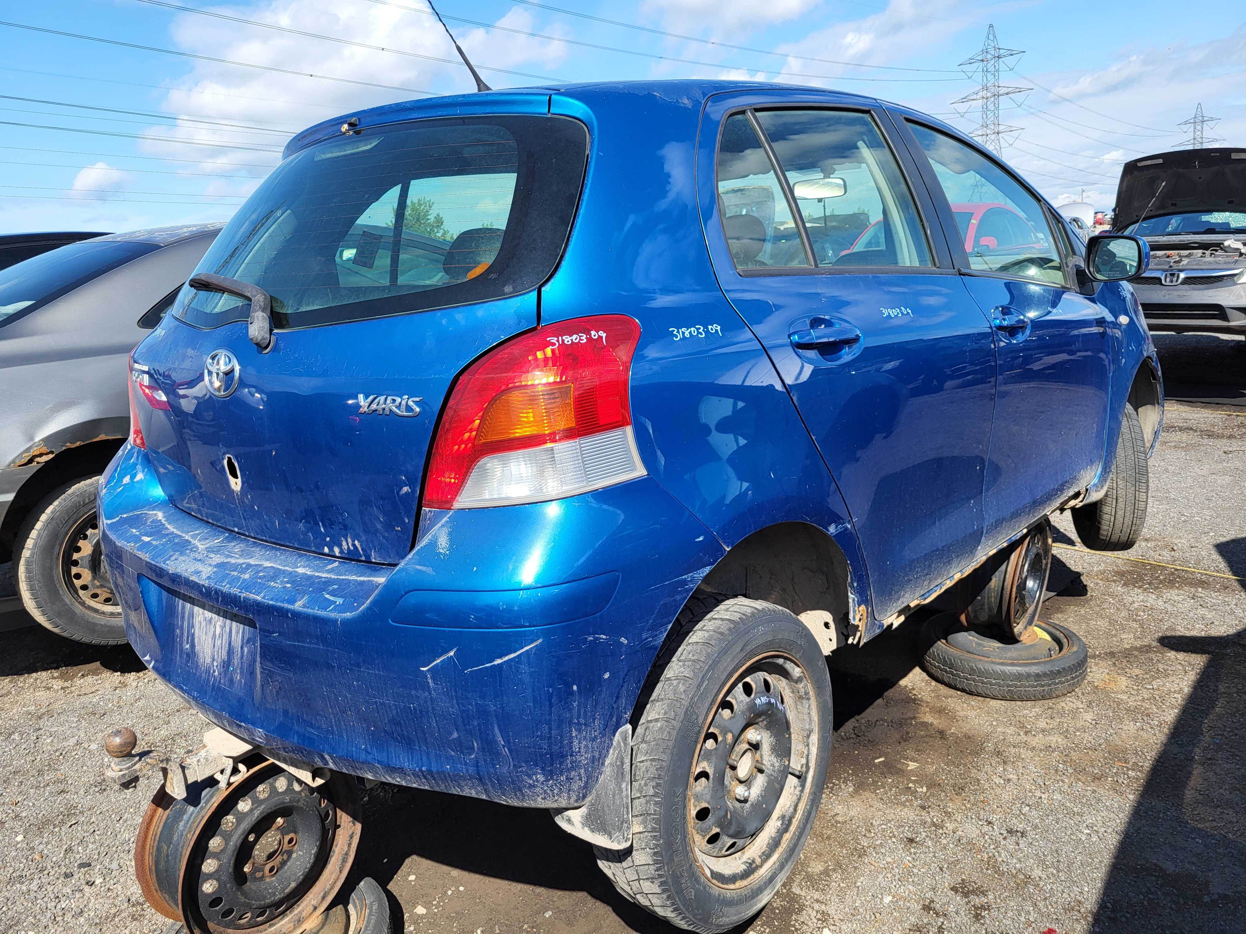 TOYOTA YARIS 2009
