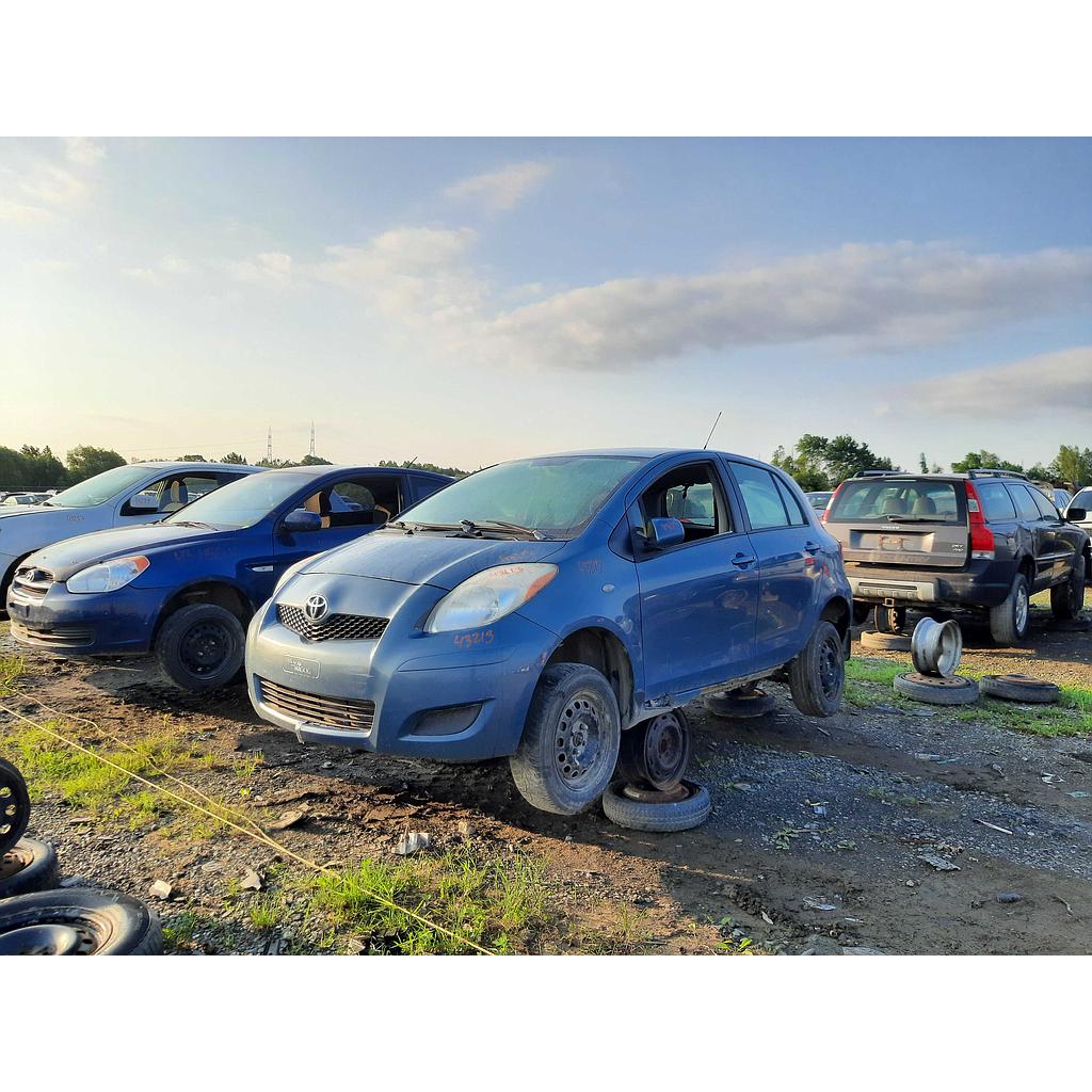 TOYOTA YARIS 2010