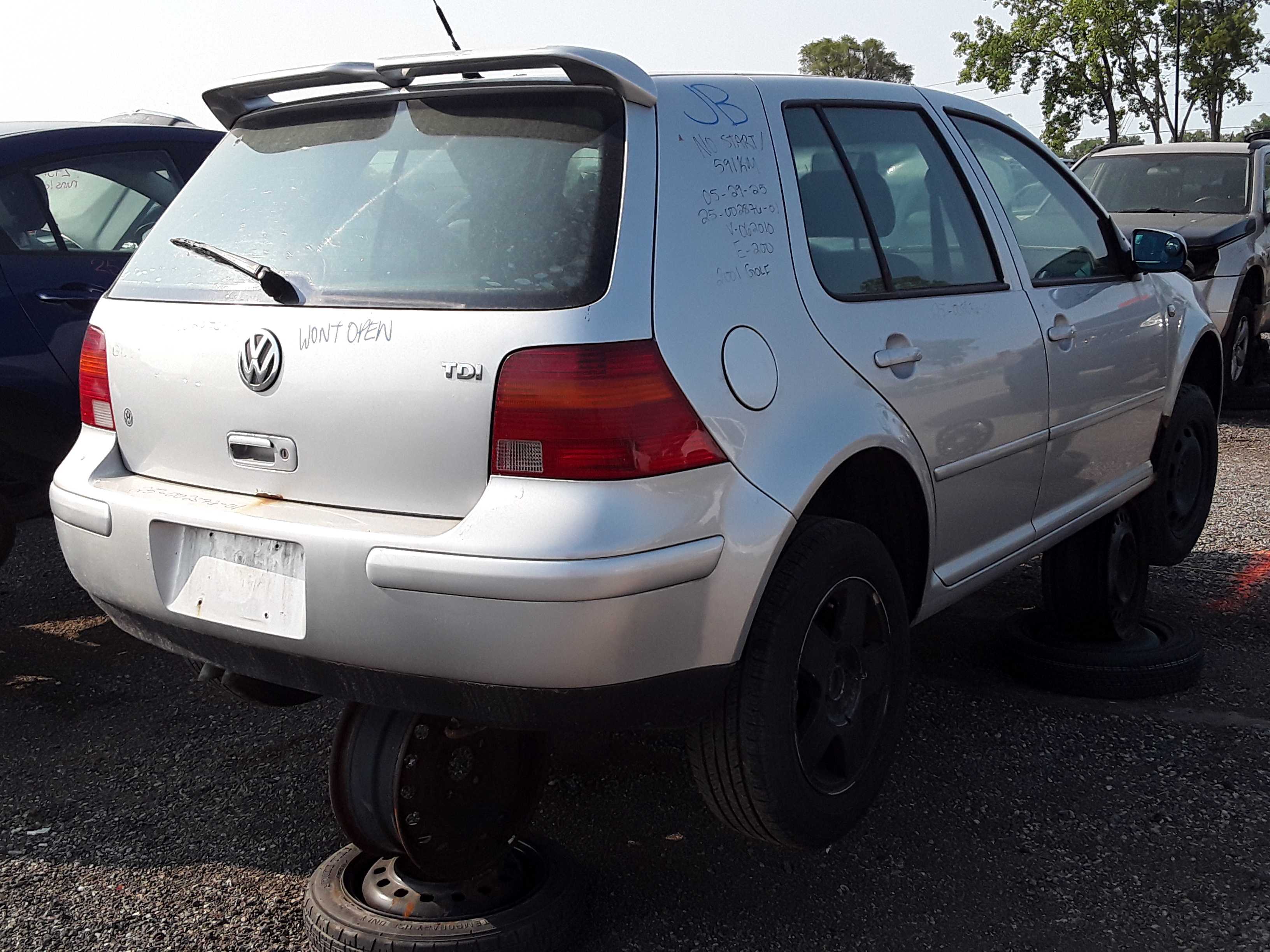 VOLKSWAGEN GOLF 2001