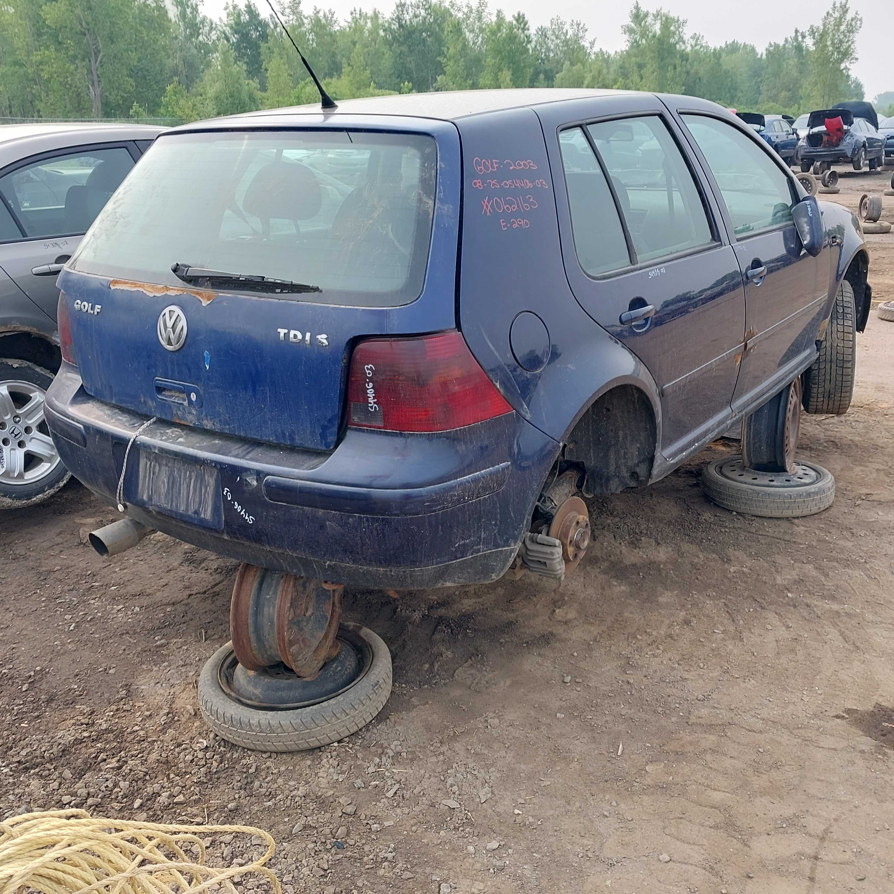 VOLKSWAGEN GOLF 2003