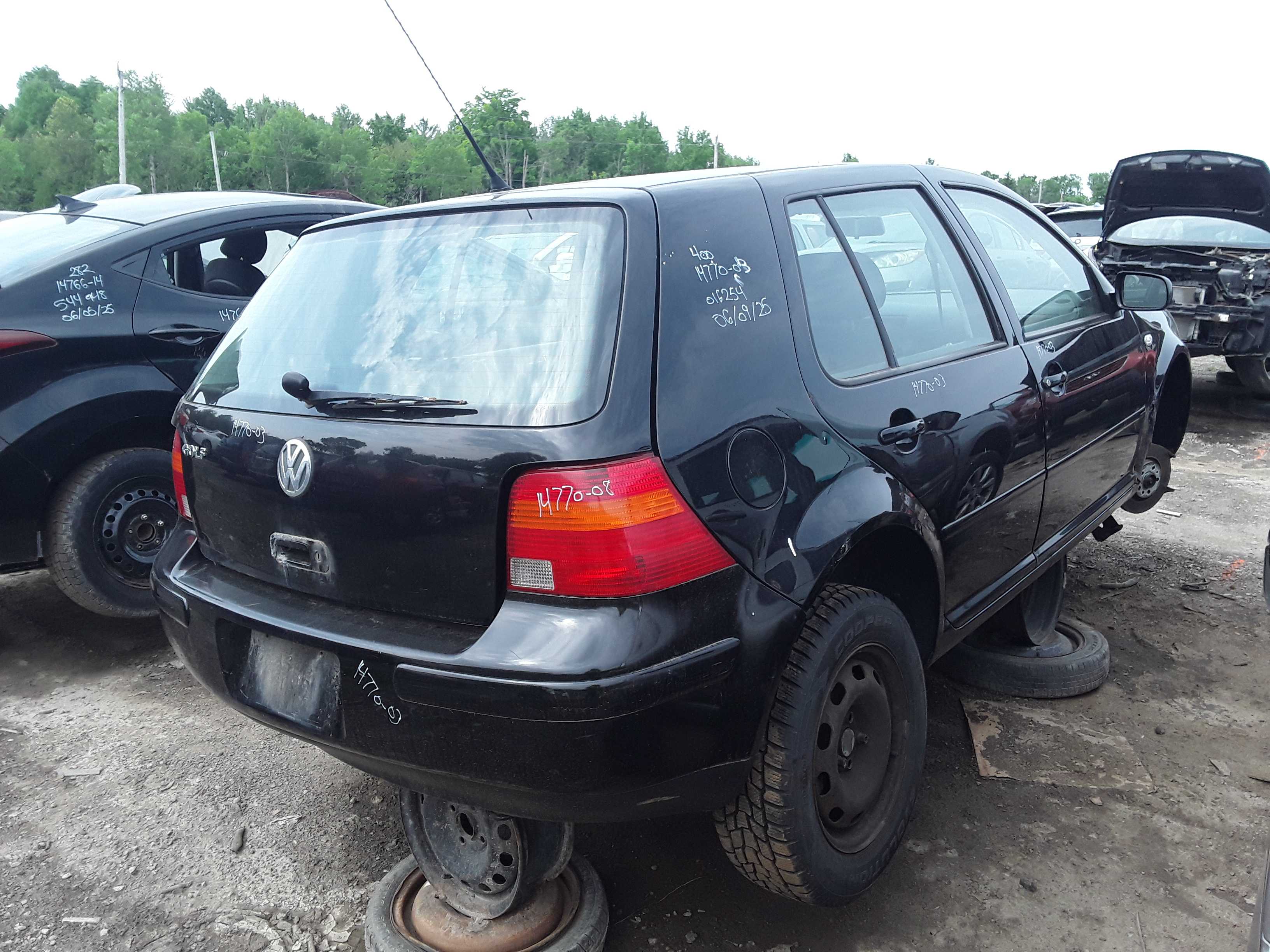 VOLKSWAGEN GOLF 2003
