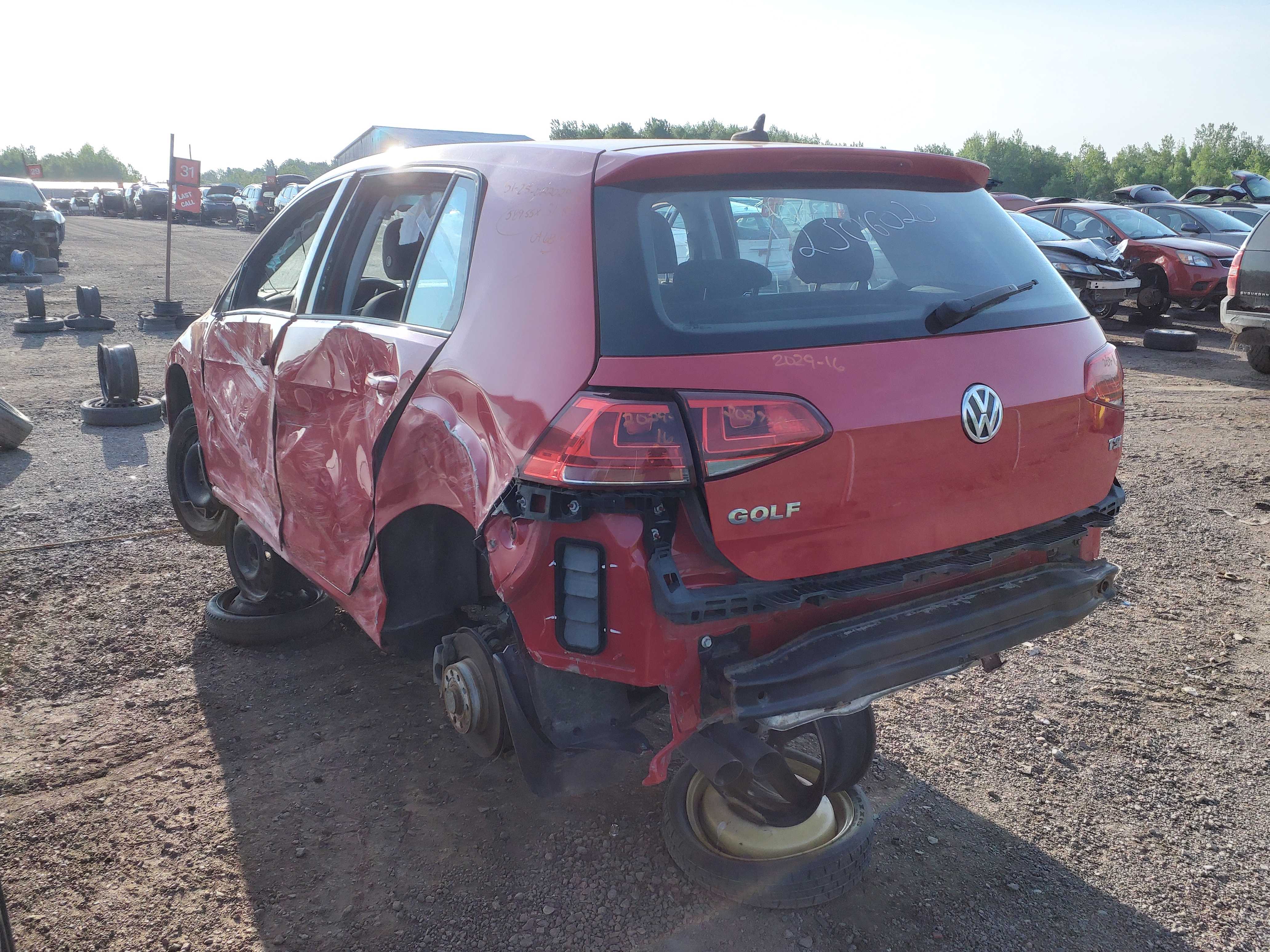 VOLKSWAGEN GOLF 2016