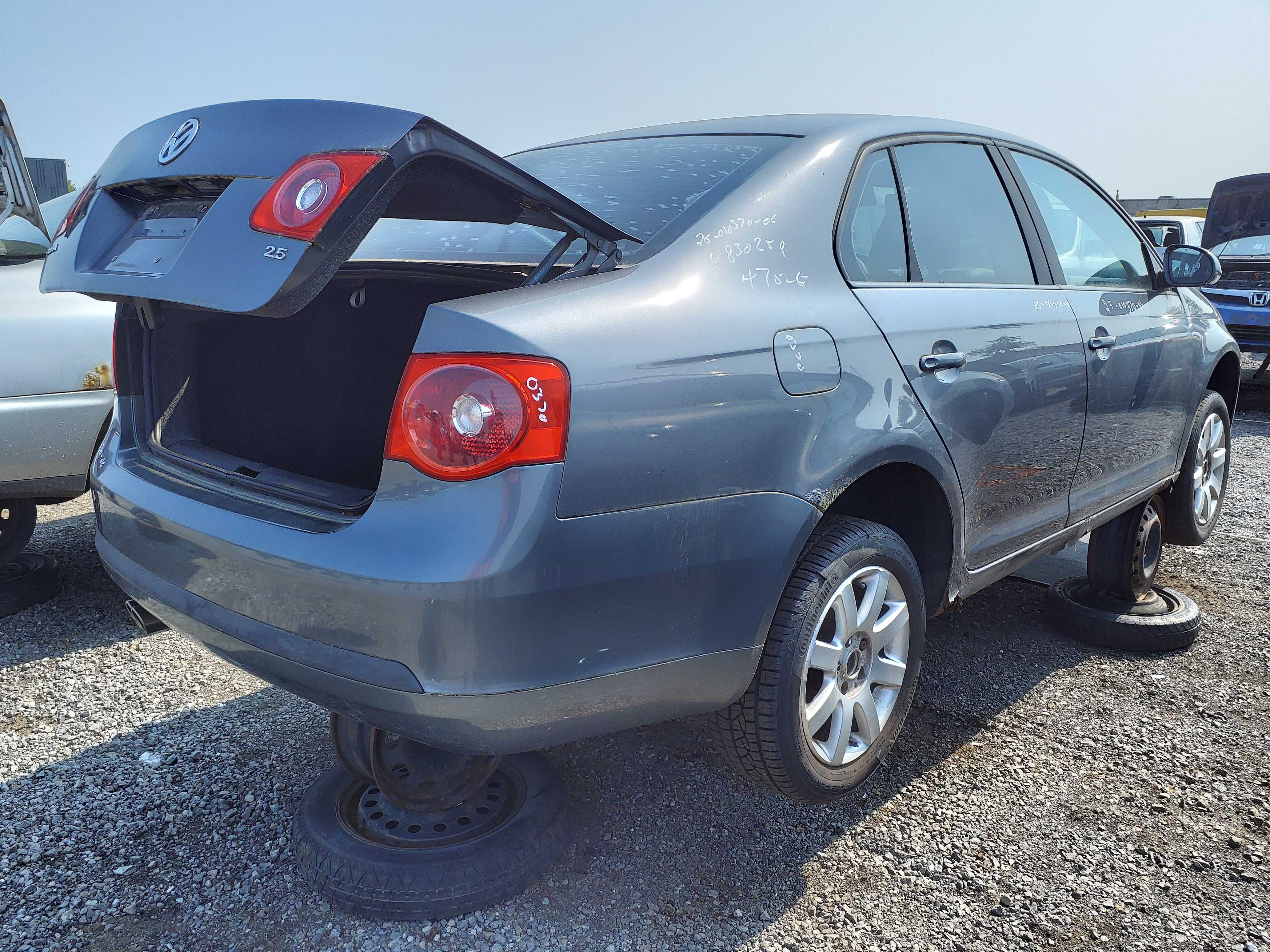 VOLKSWAGEN JETTA 2006