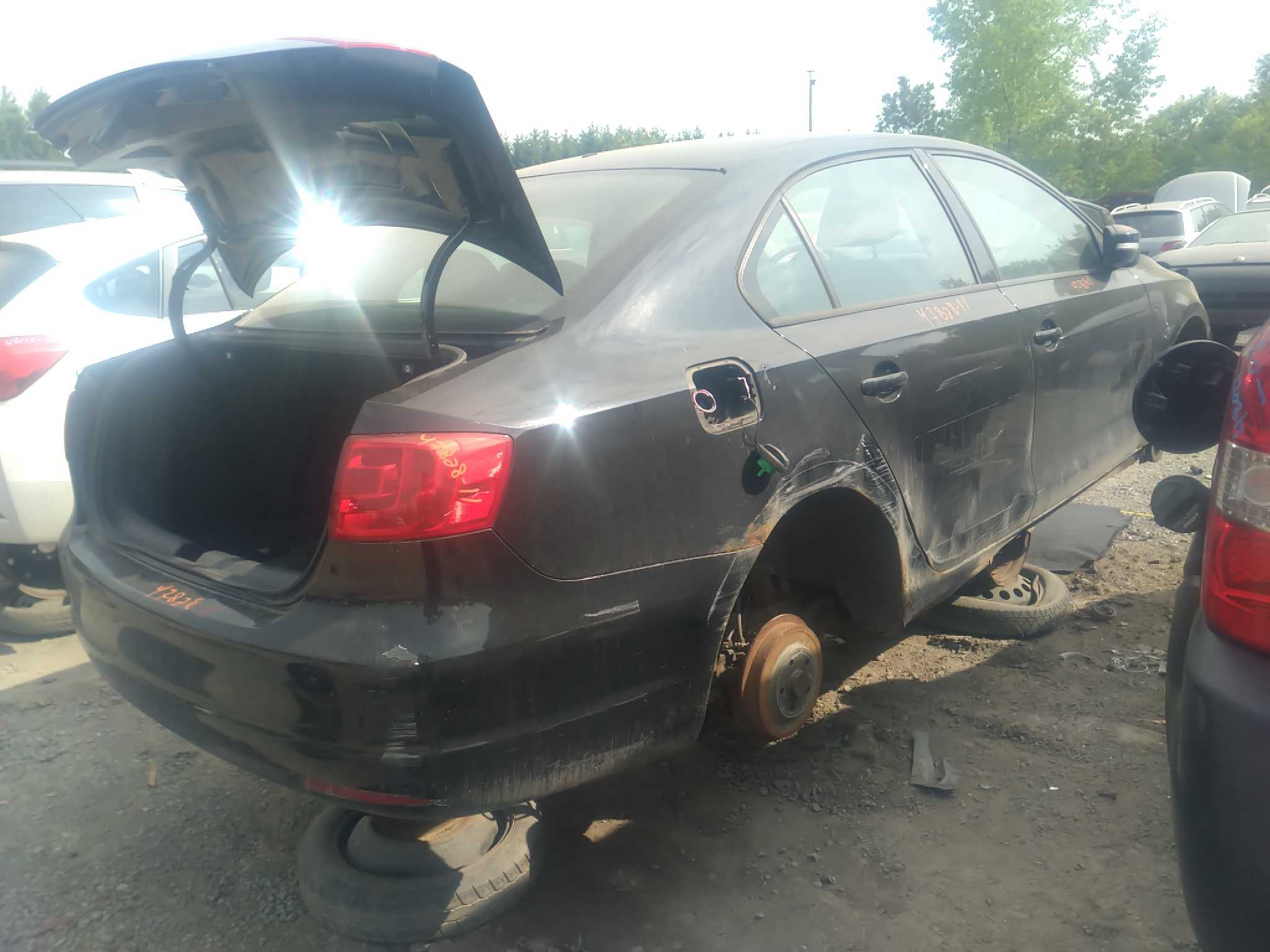 VOLKSWAGEN JETTA 2011