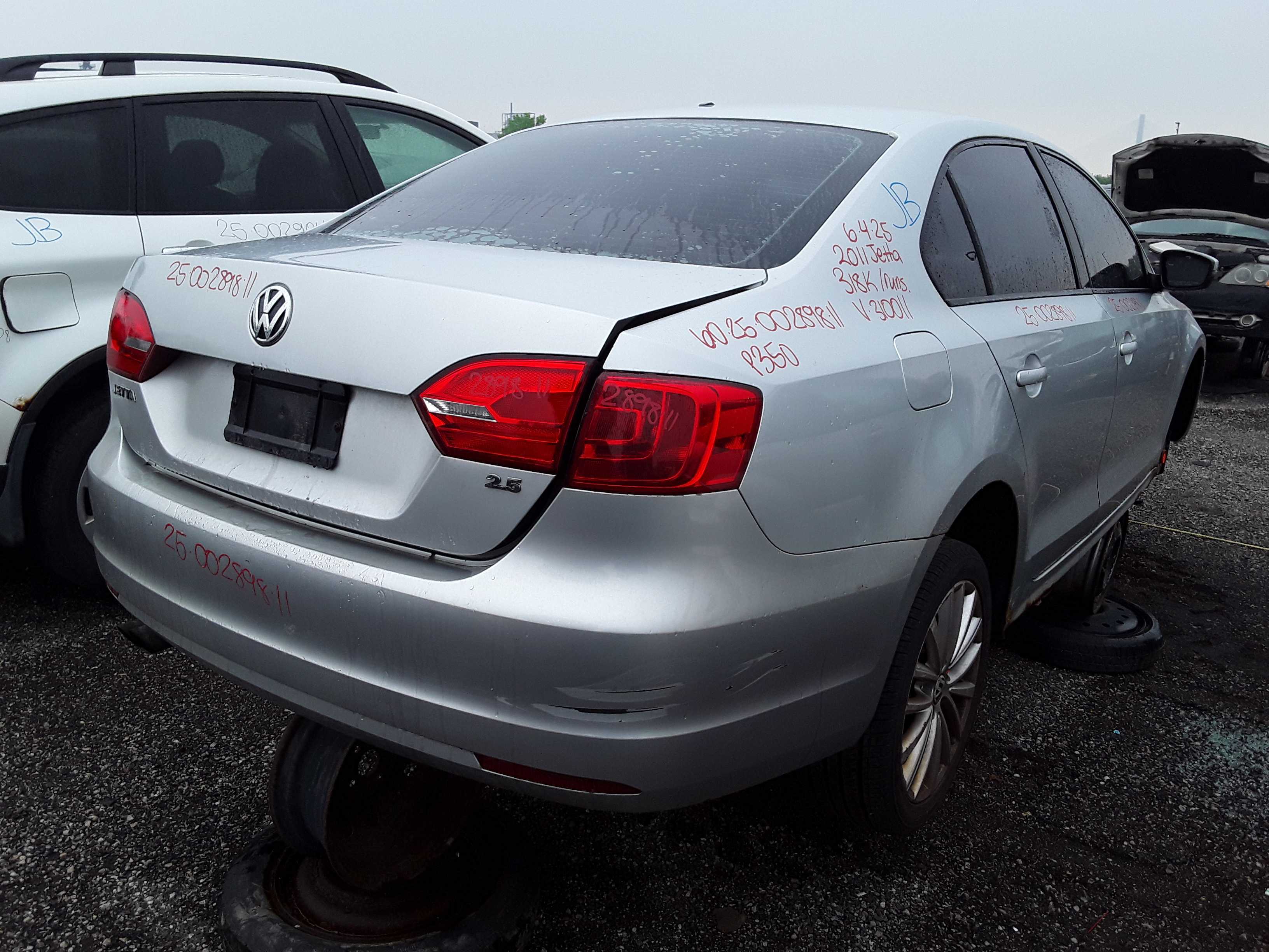 VOLKSWAGEN JETTA 2011