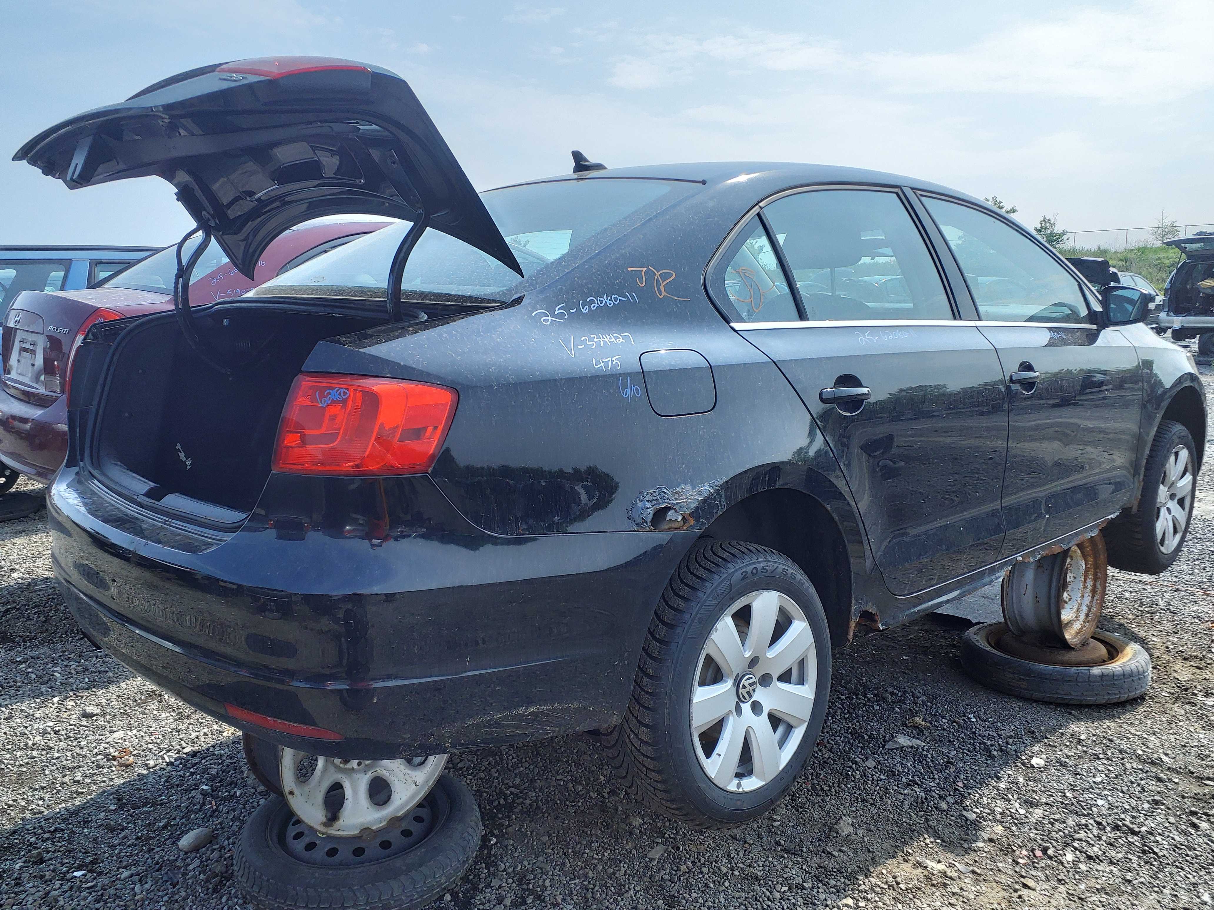 VOLKSWAGEN JETTA 2011
