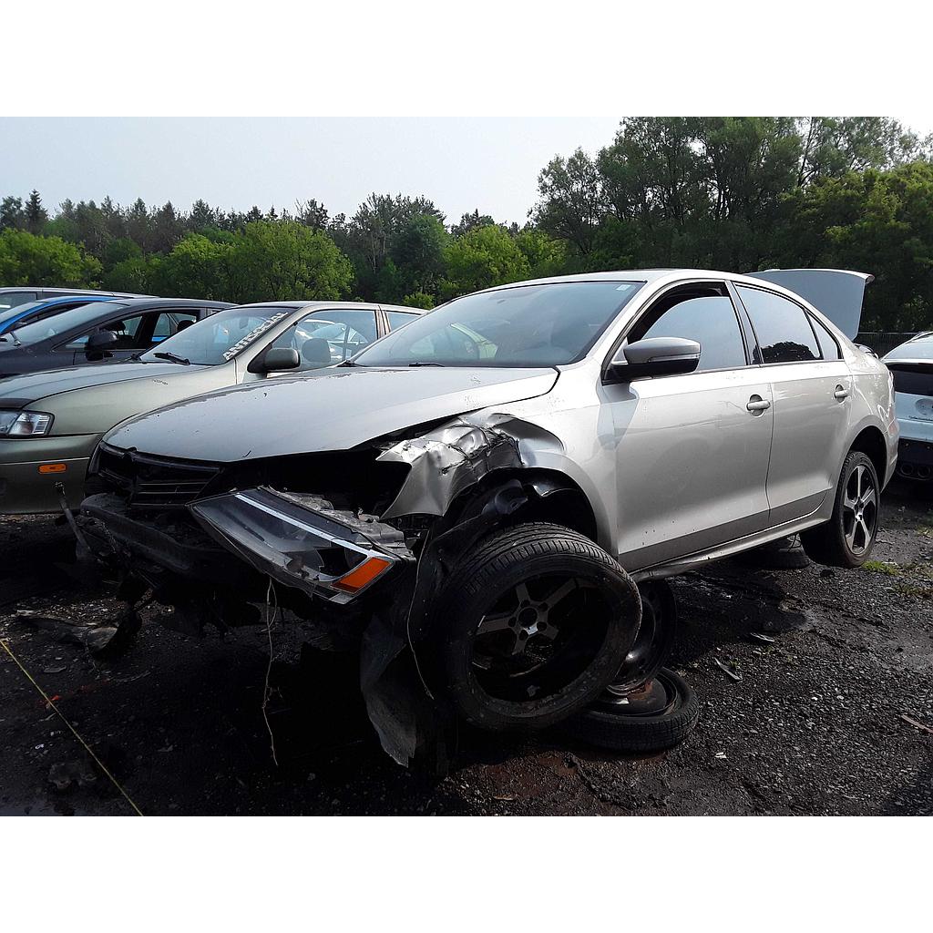 VOLKSWAGEN JETTA 2014