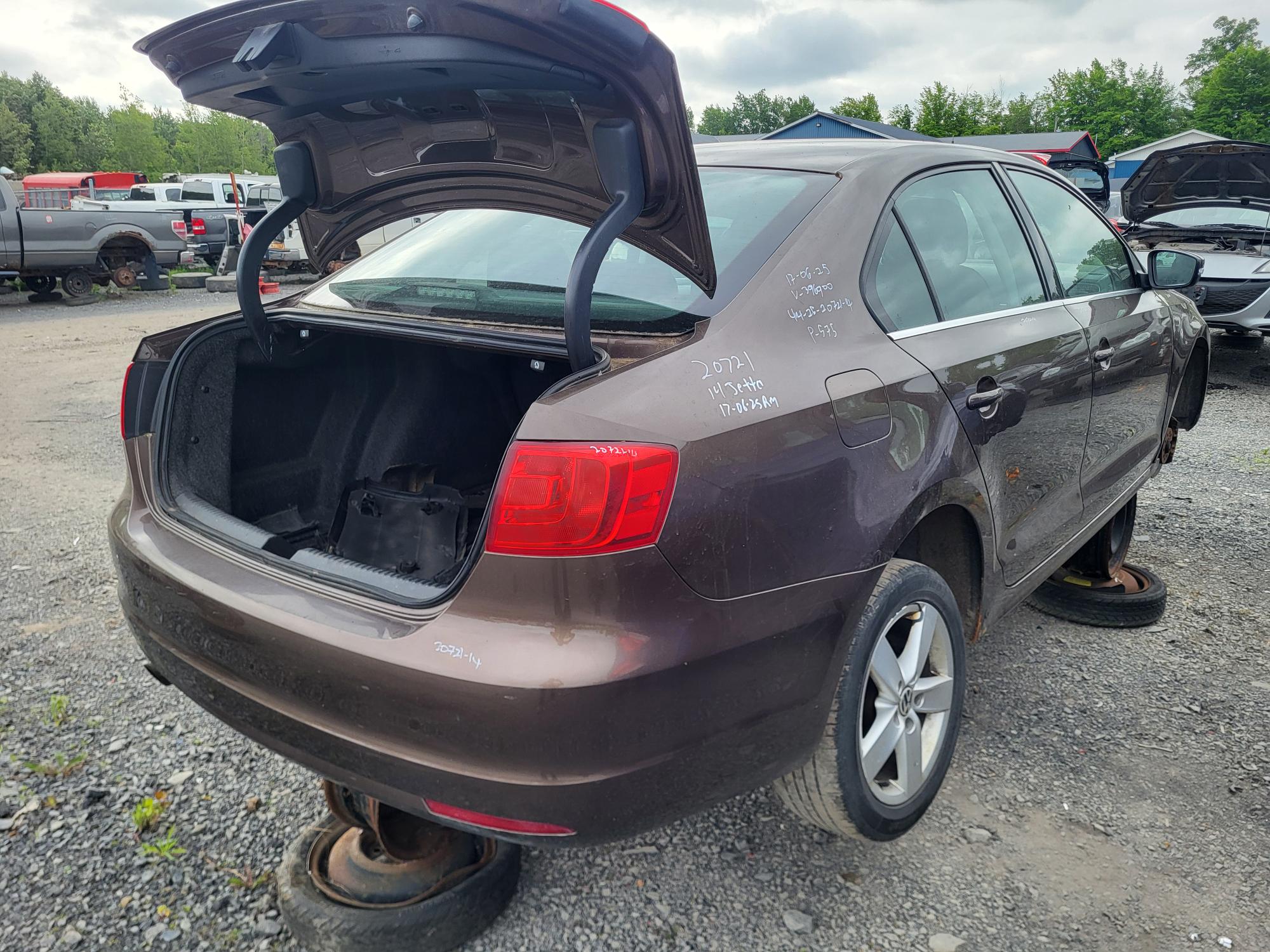 VOLKSWAGEN JETTA 2014