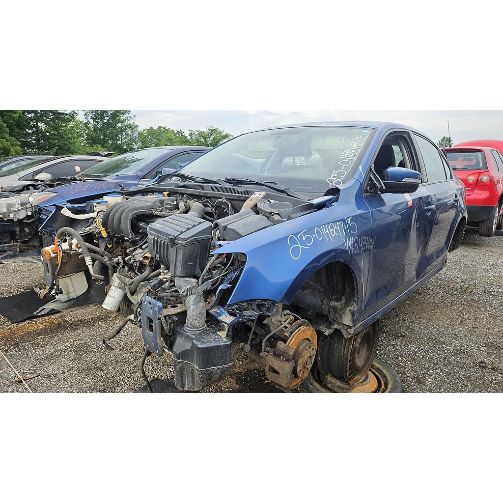 VOLKSWAGEN JETTA 2015