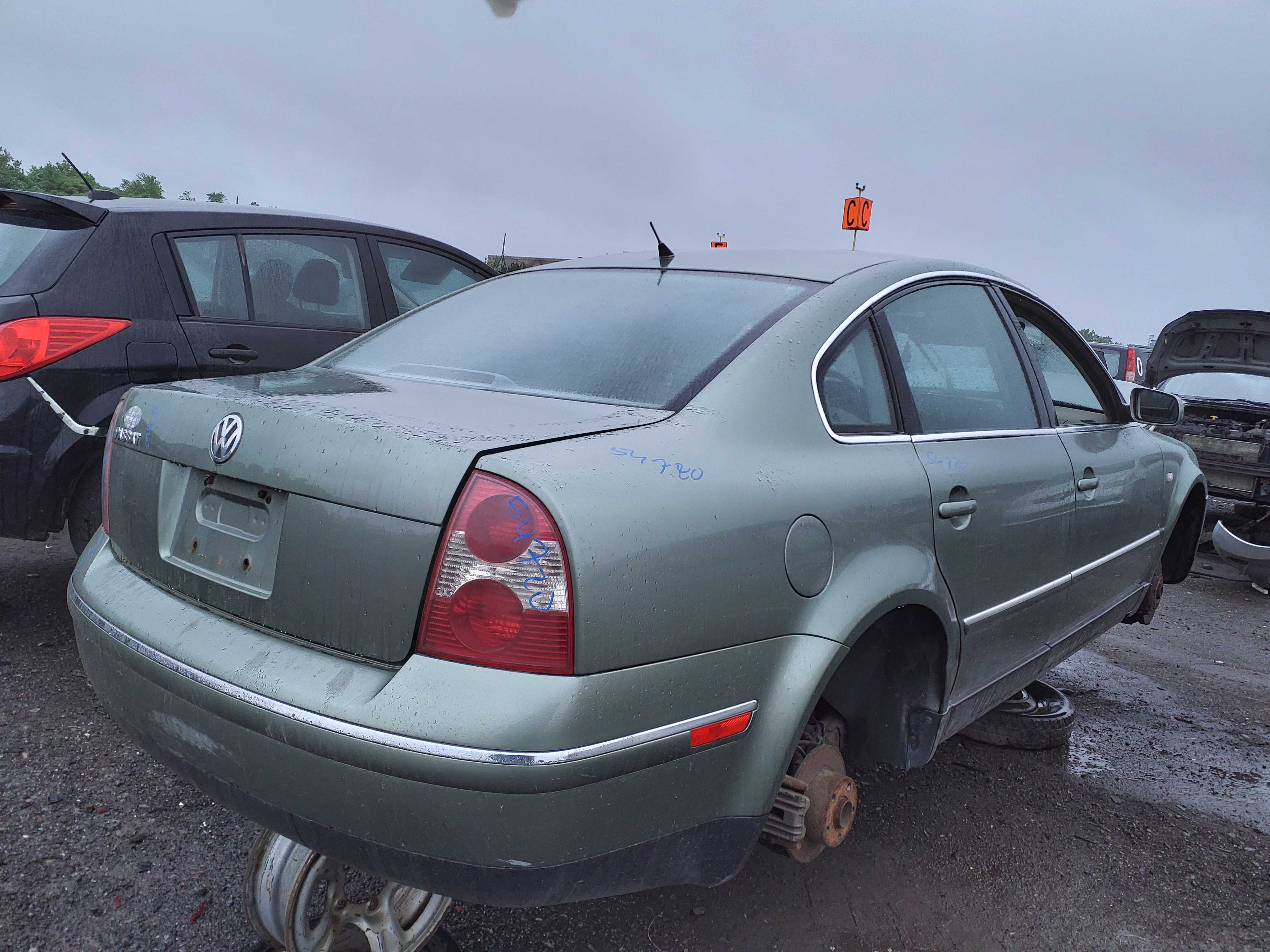 VOLKSWAGEN PASSAT 2002