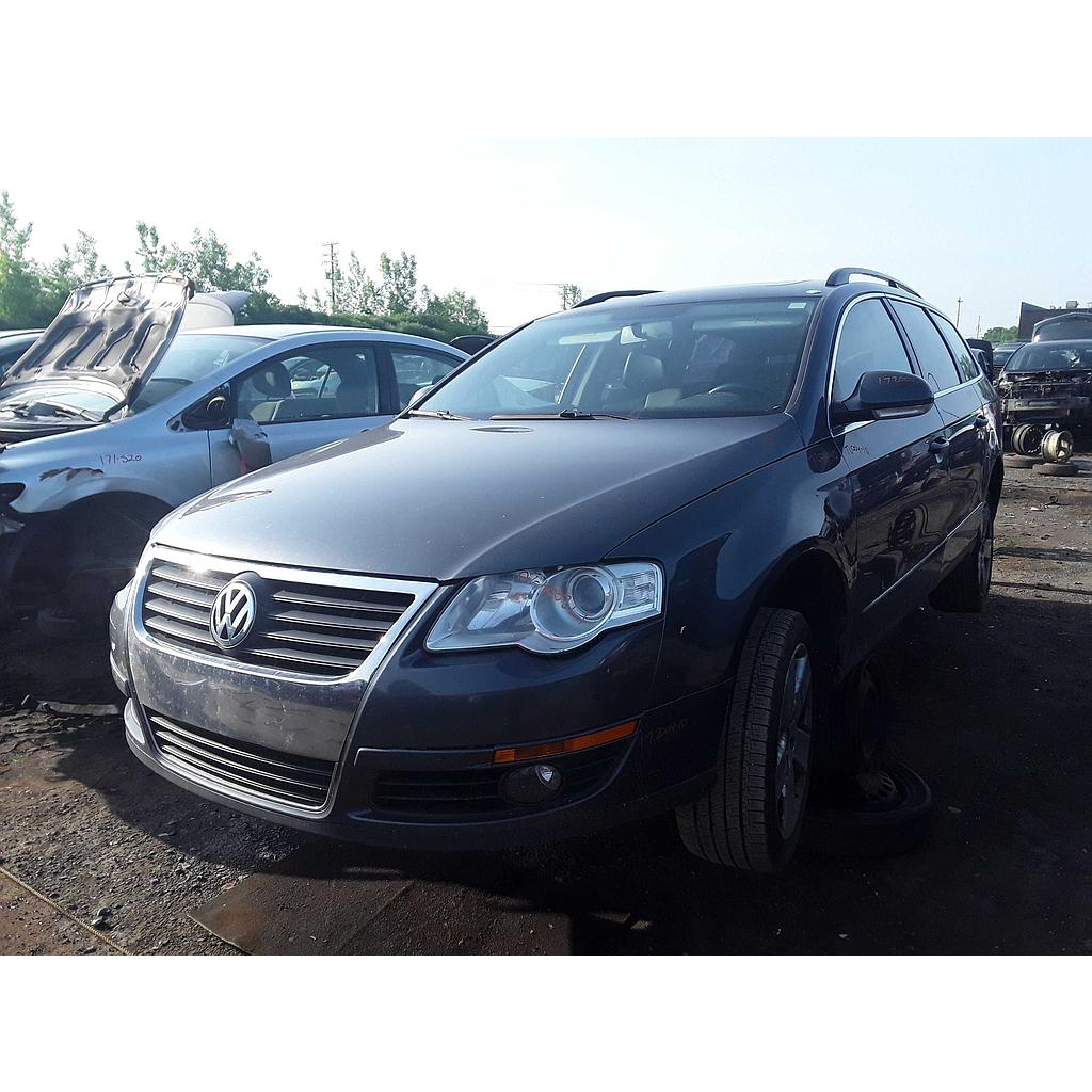 VOLKSWAGEN PASSAT 2010