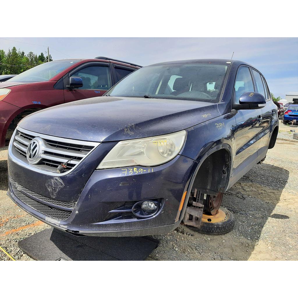 VOLKSWAGEN TIGUAN 2011