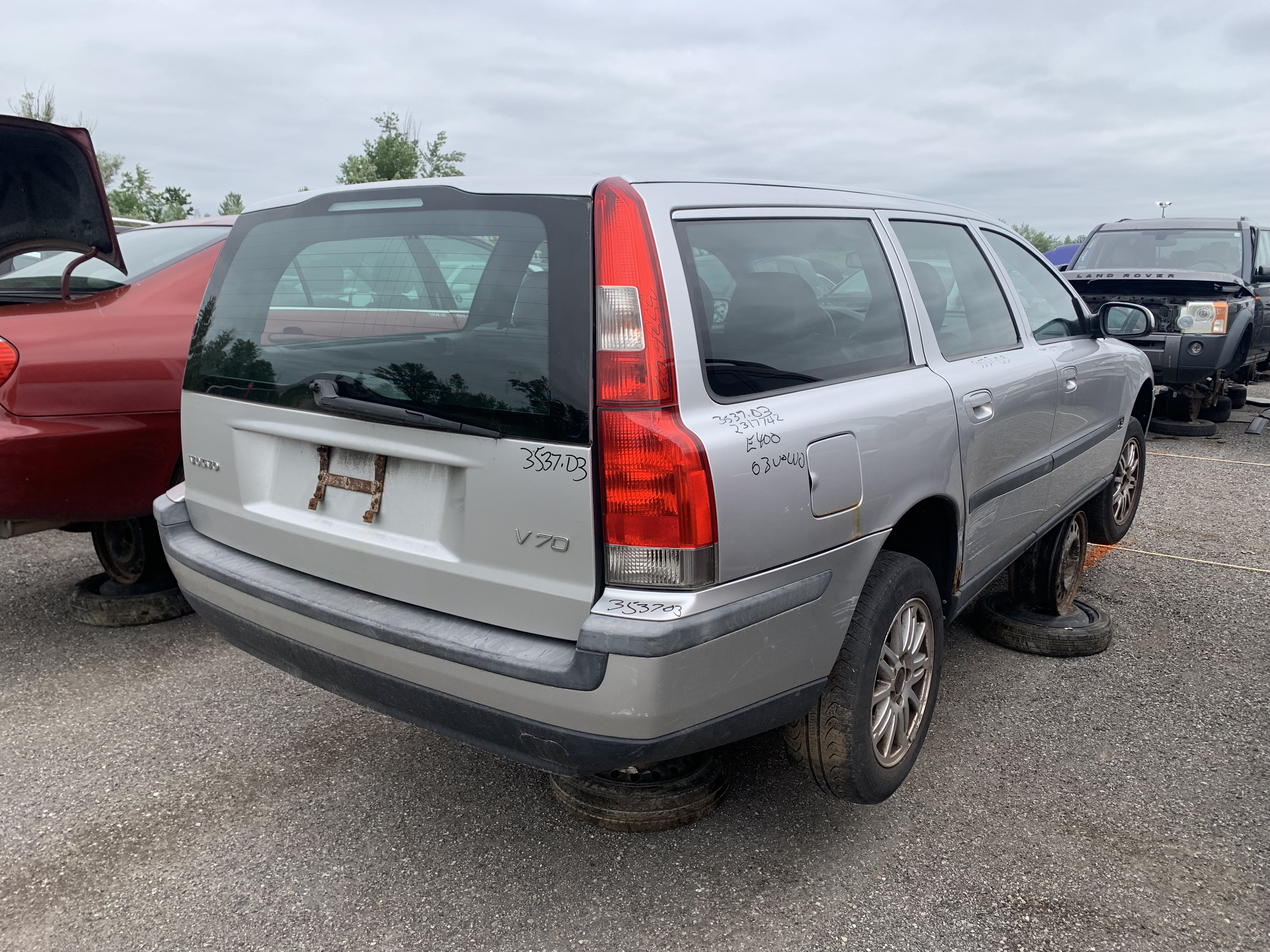 VOLVO V70 2003