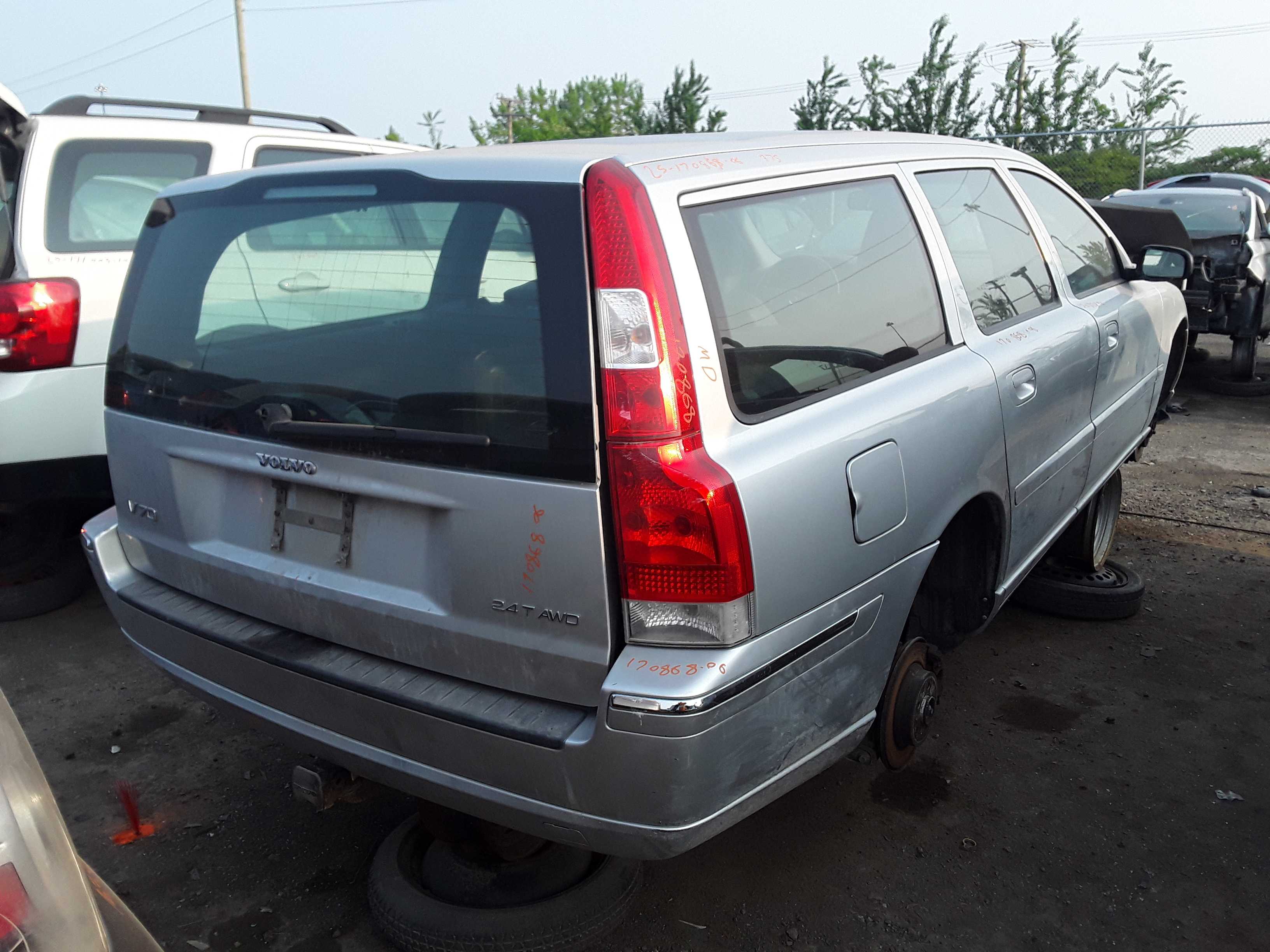VOLVO V70 2006