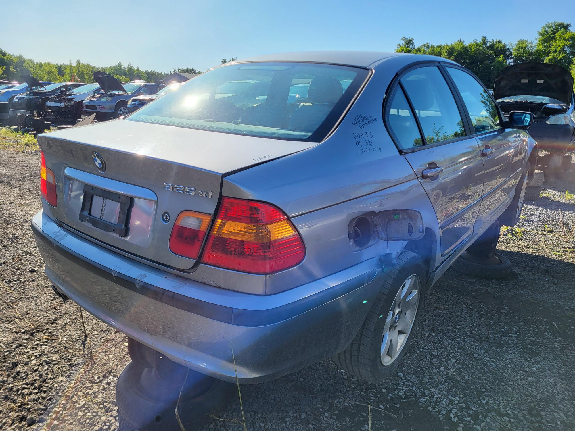 BMW 325 2004