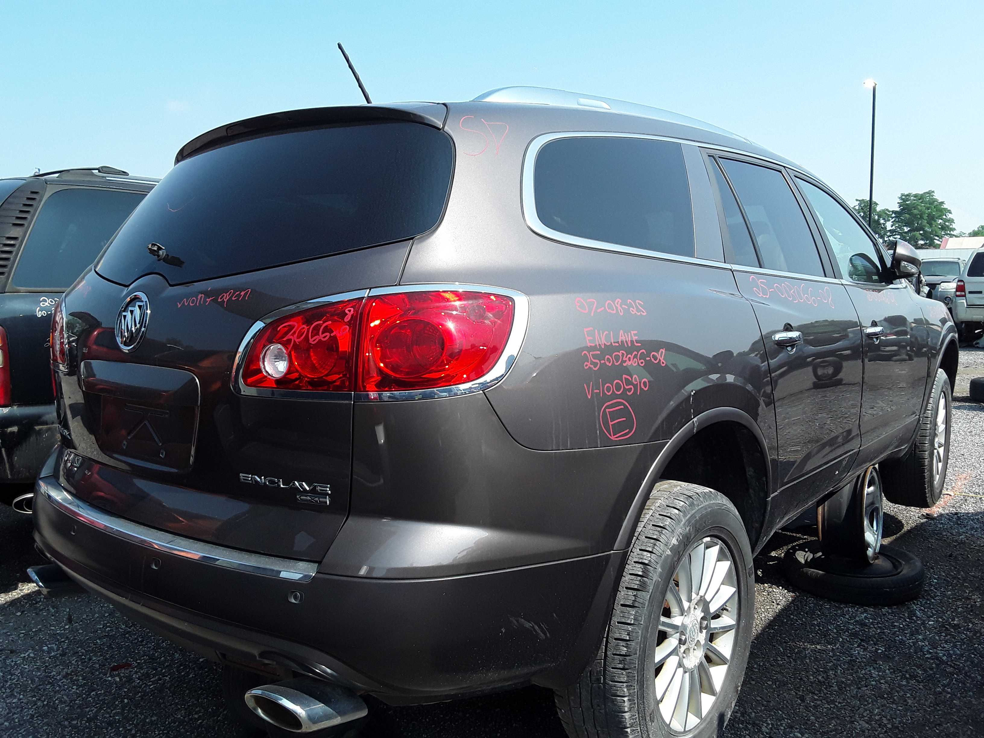 BUICK ENCLAVE 2008