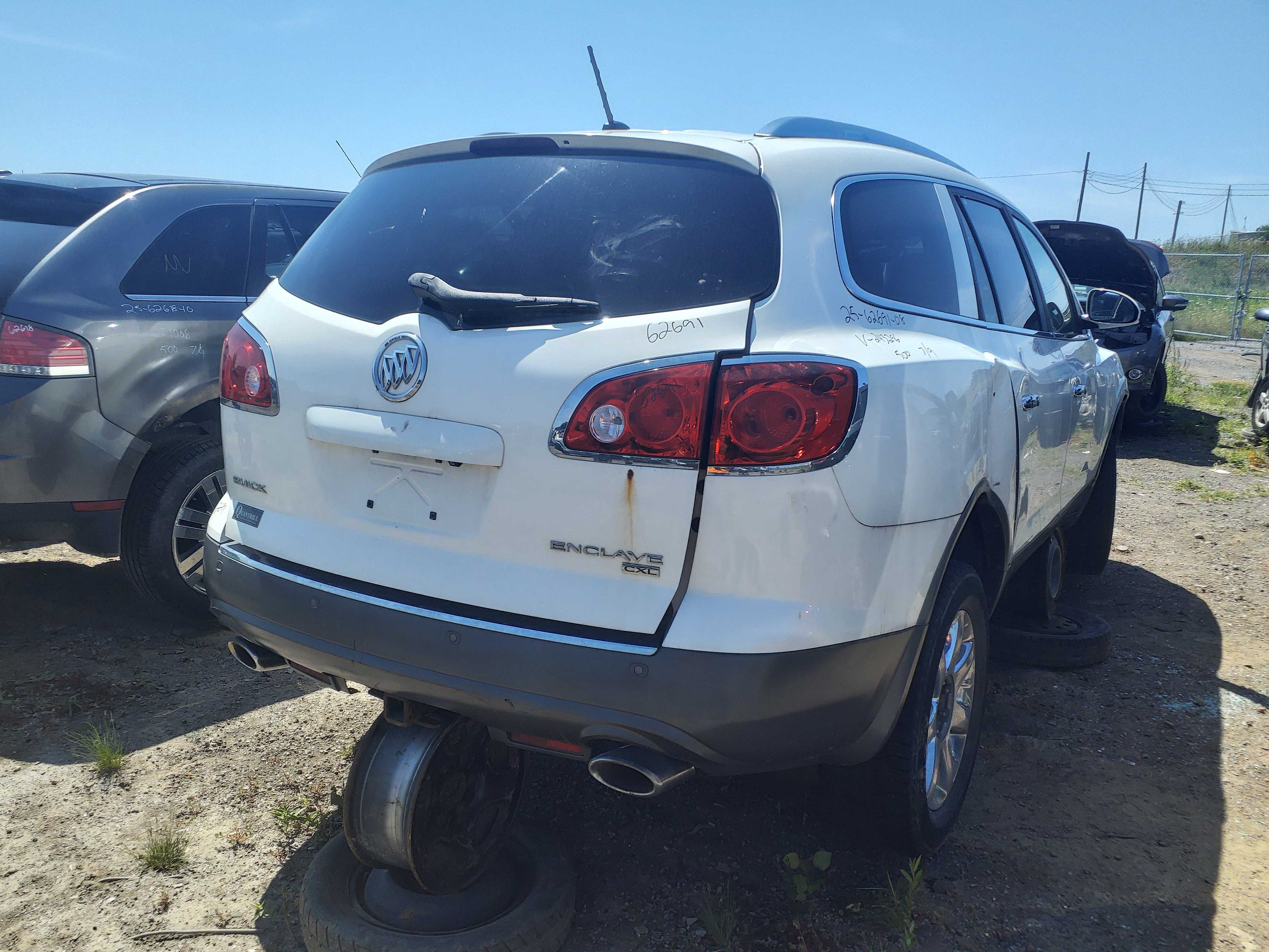 BUICK ENCLAVE 2008