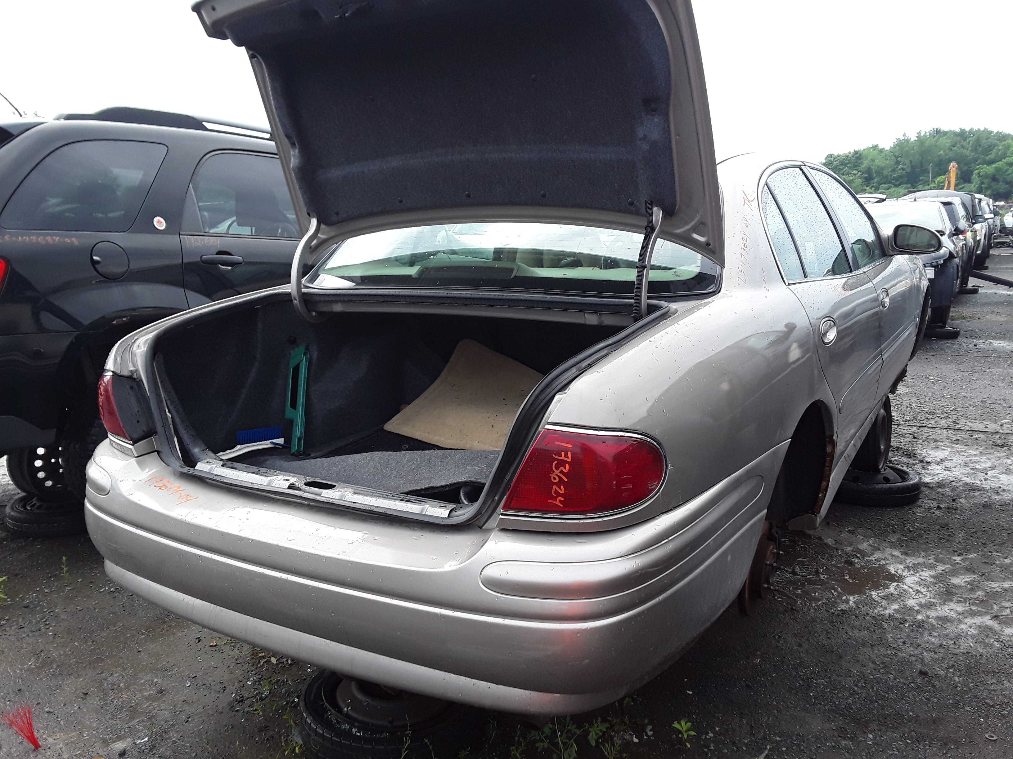 BUICK LESABRE 2004