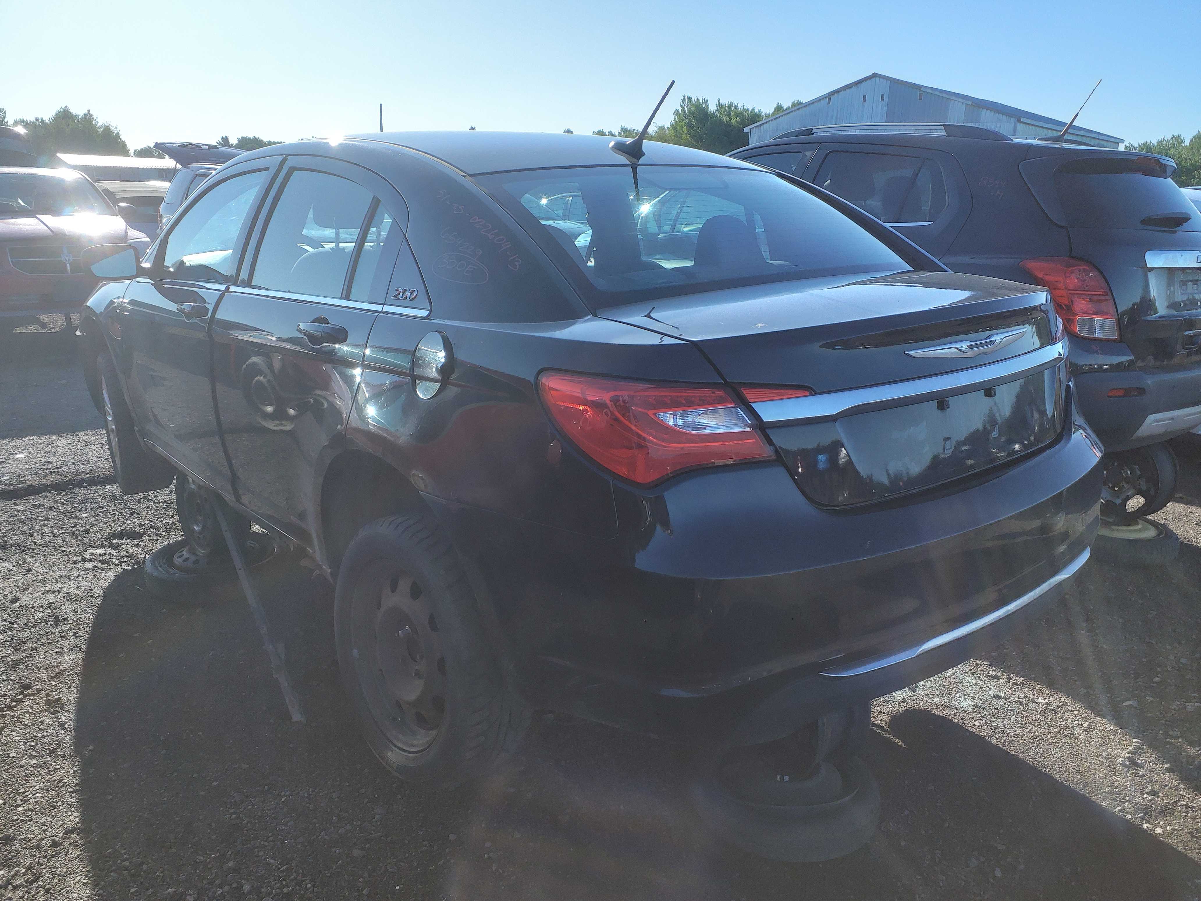 CHRYSLER 200 2013