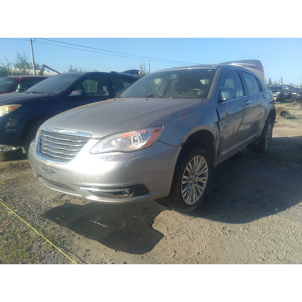 CHRYSLER 200 2013