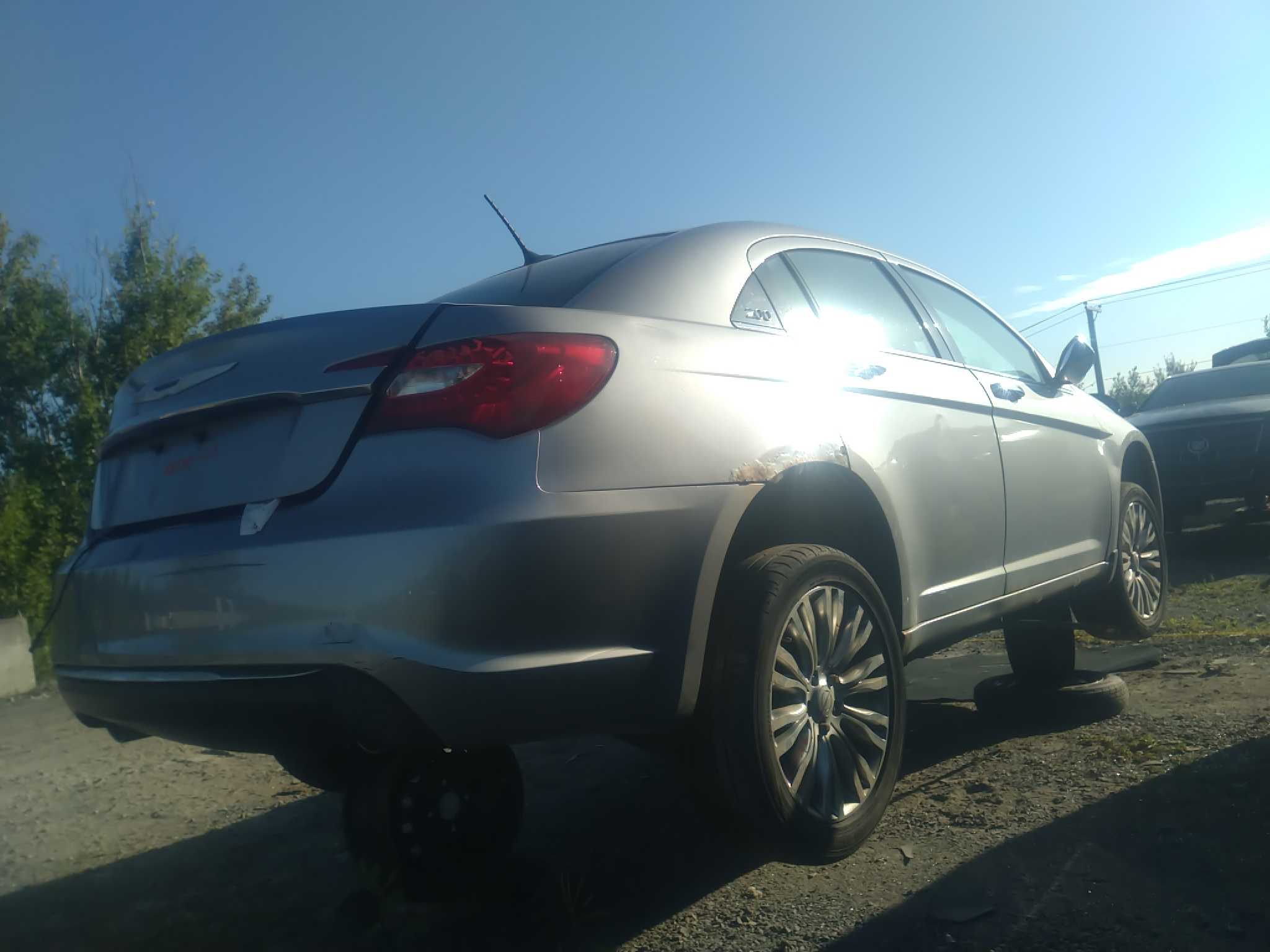 CHRYSLER 200 2013