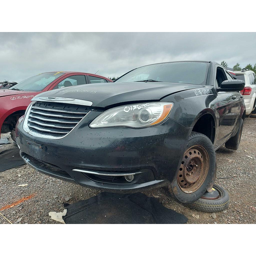 CHRYSLER 200 2013