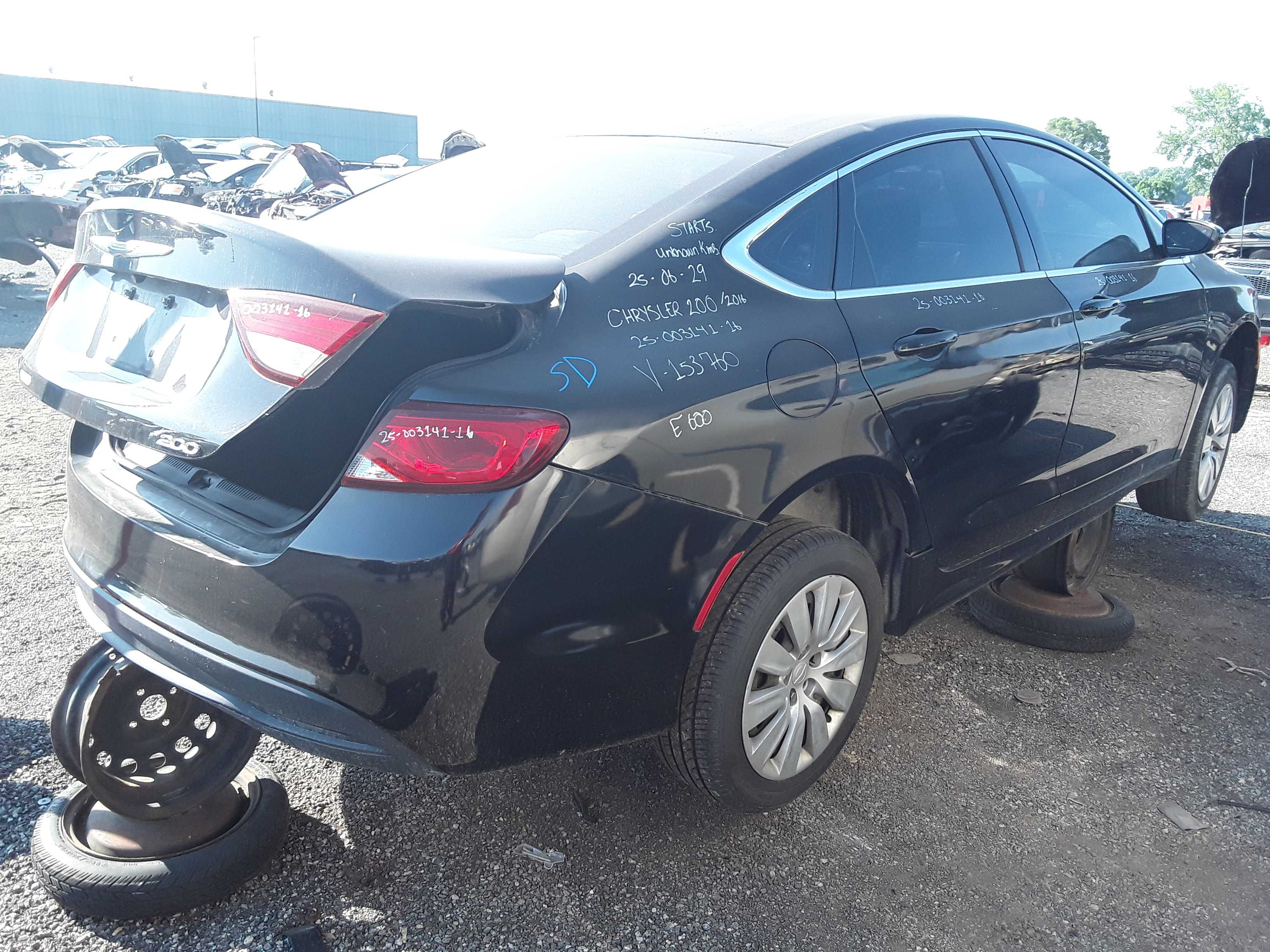 CHRYSLER 200 2016