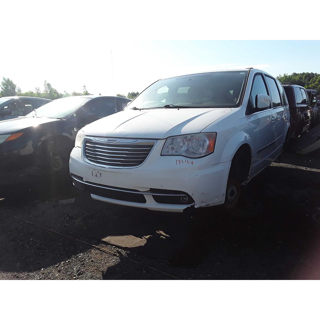CHRYSLER TOWN &amp; COUNTRY 2013