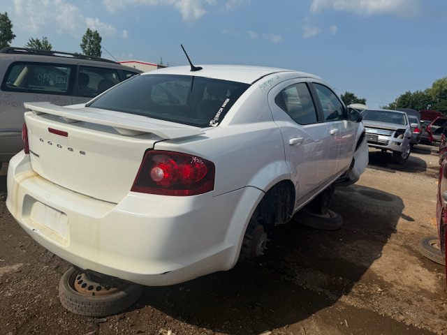 DODGE AVENGER 2013