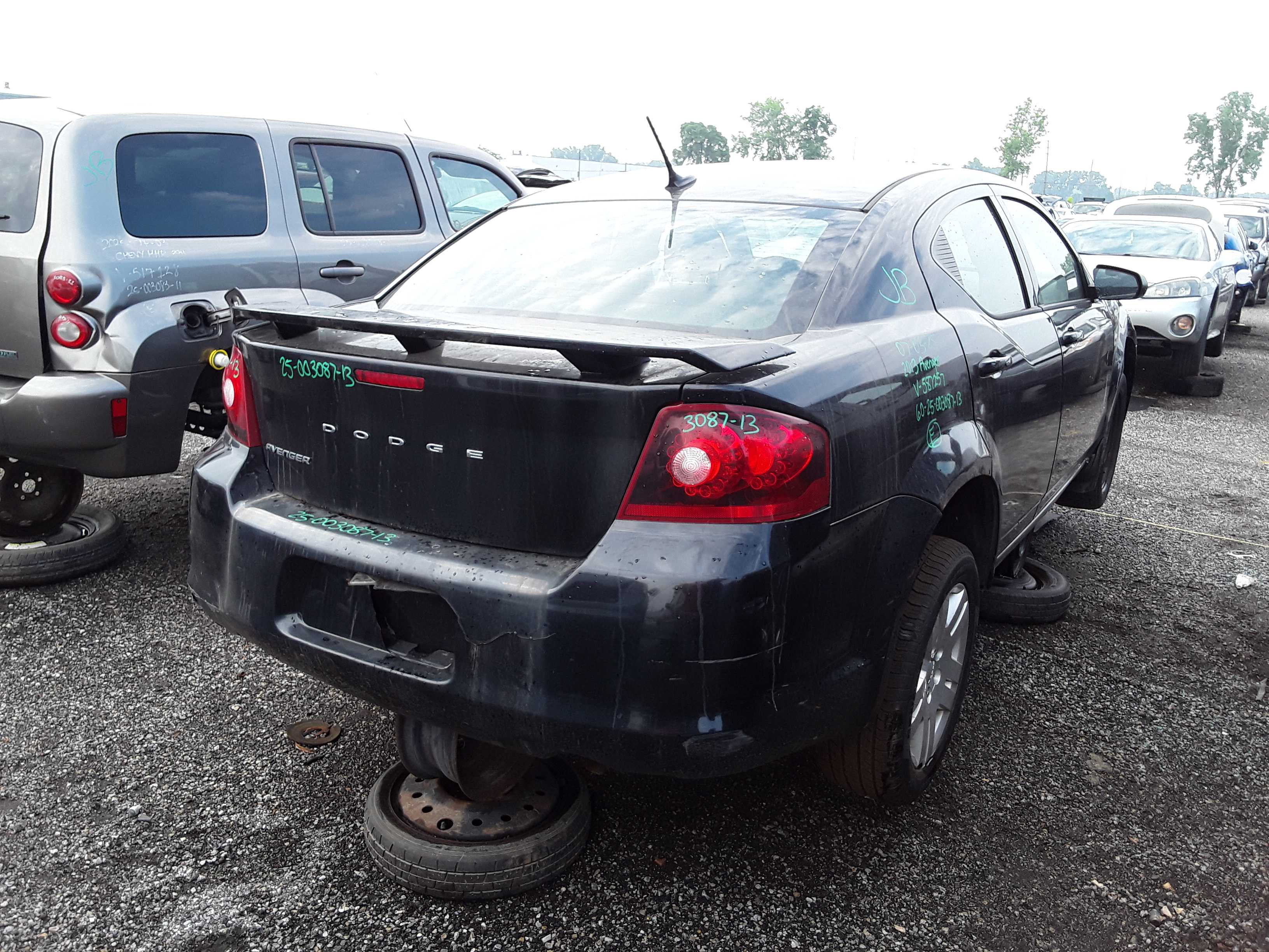DODGE AVENGER 2013