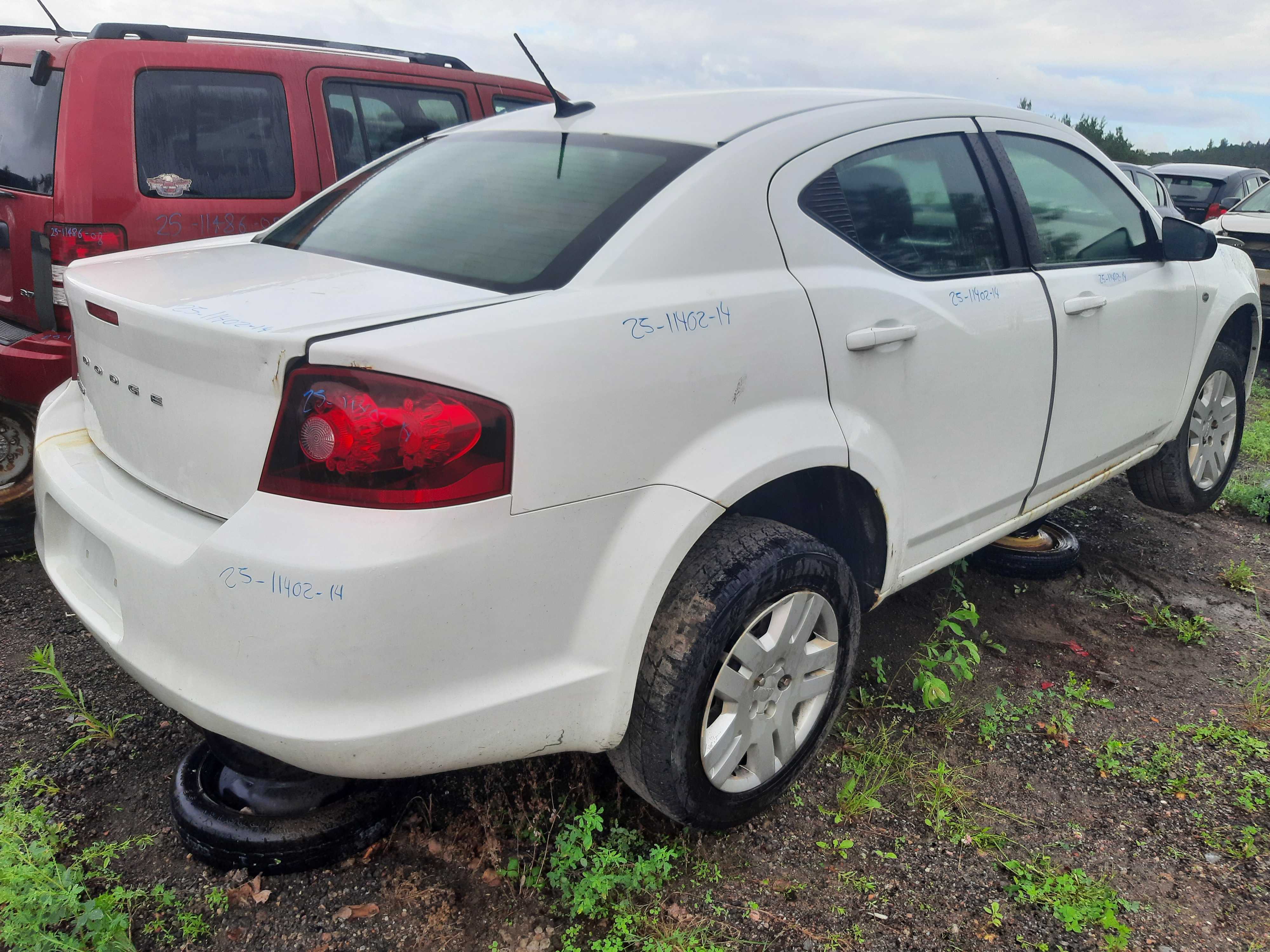 DODGE AVENGER 2014