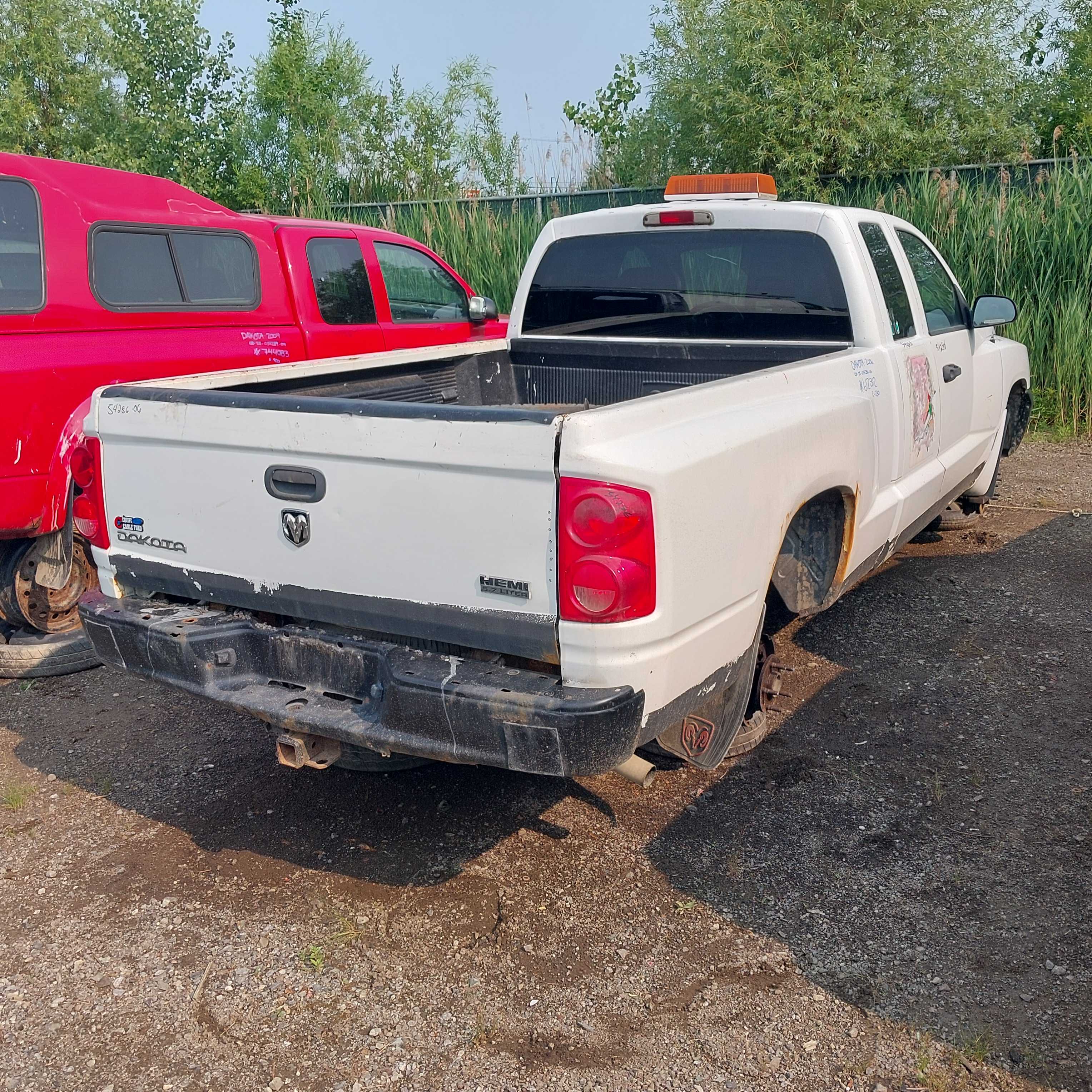 DODGE DAKOTA 2006