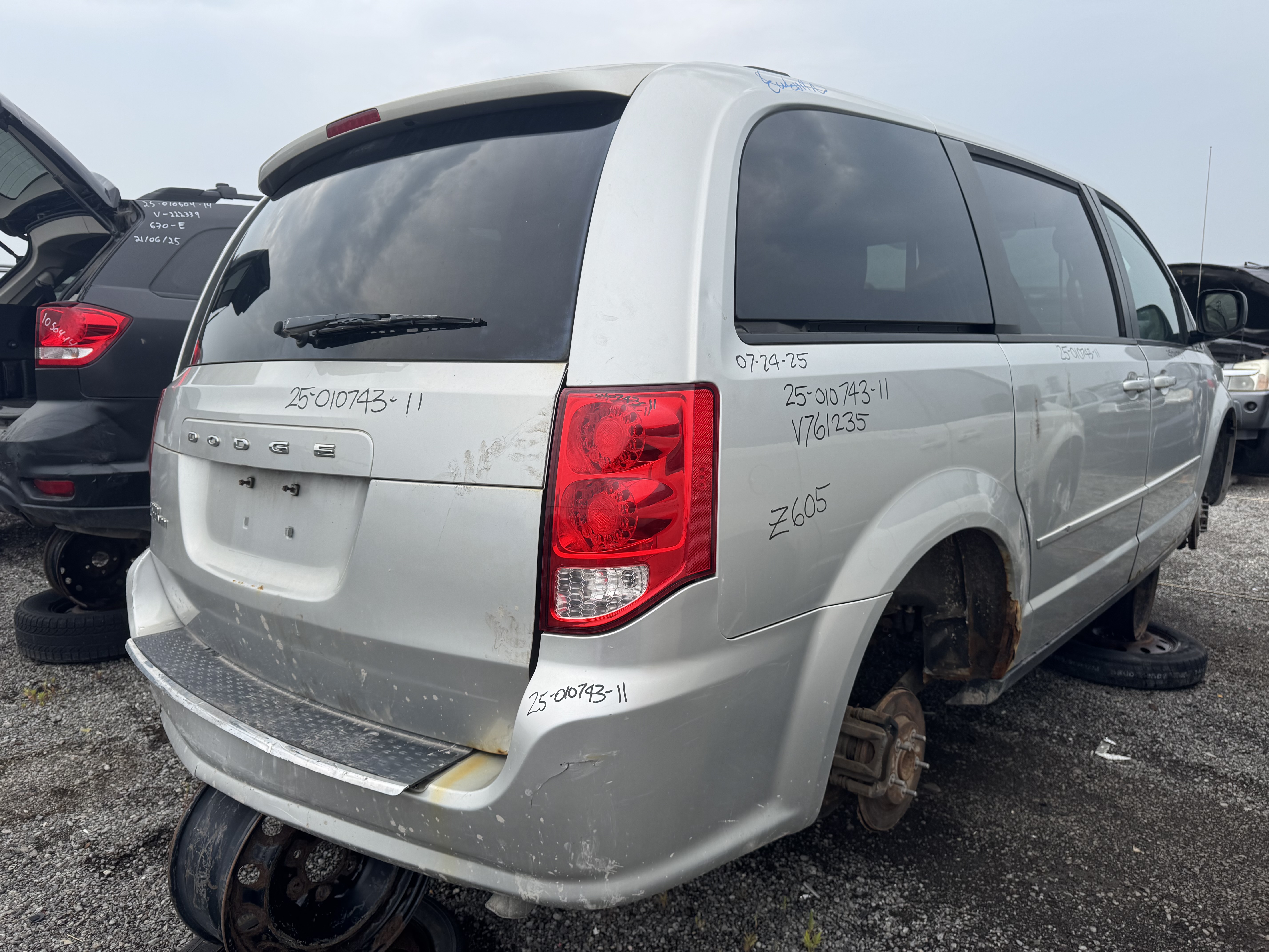 DODGE GRAND CARAVAN 2011